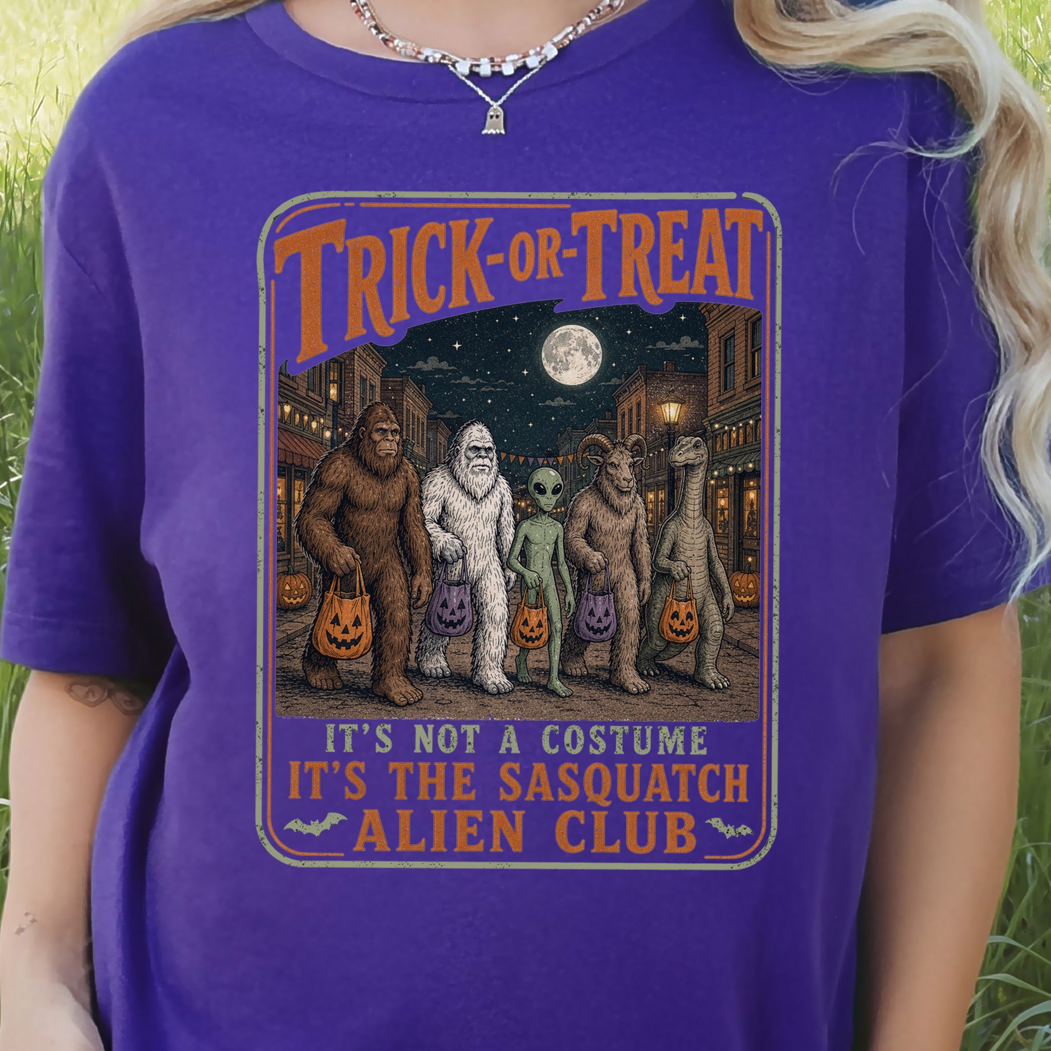 Trick or Treat Sasquatch Alien Club Funny Cryptid Halloween T-Shirt