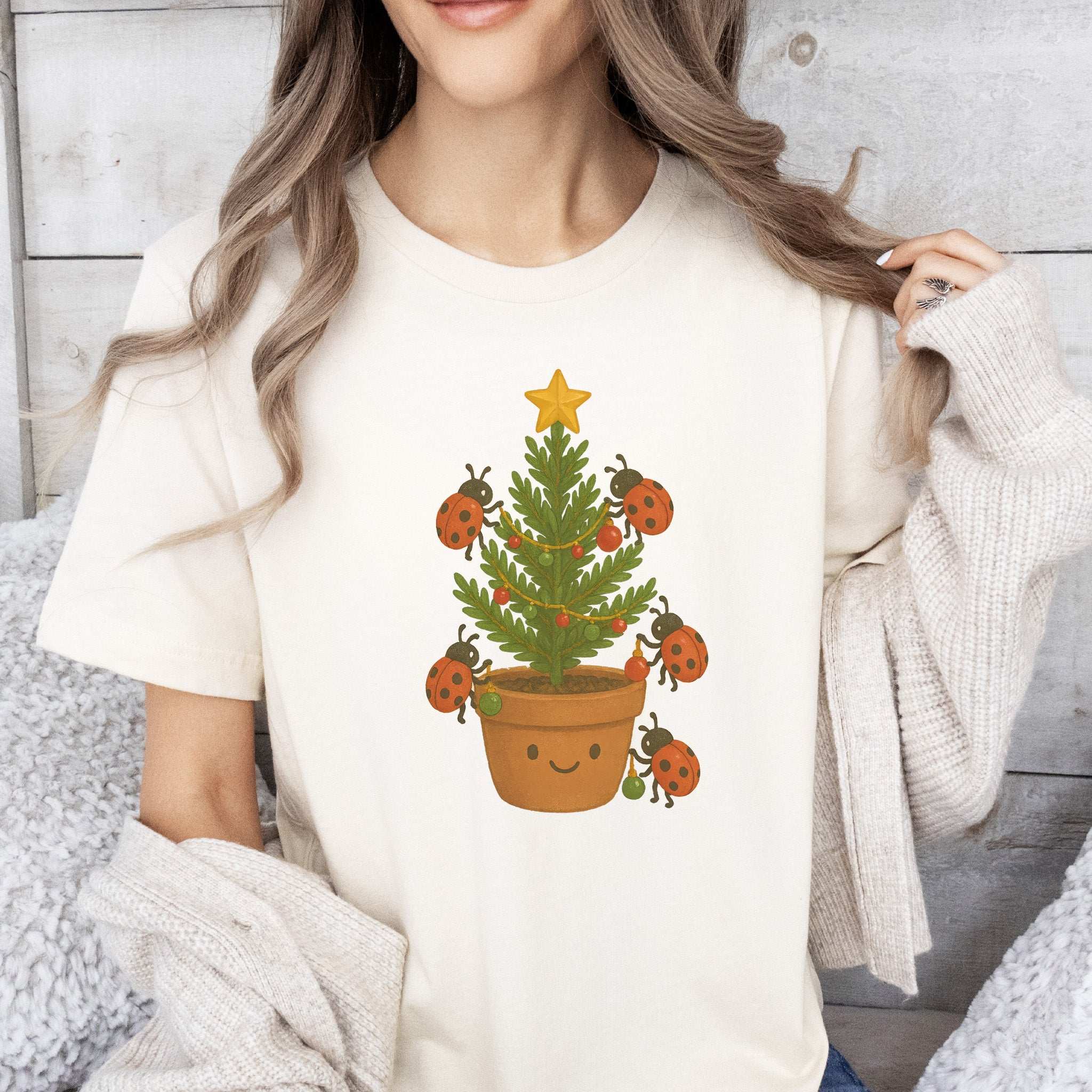 Ladybug Christmas Tree T-Shirt – Cute Bug Lovers Holiday Tee