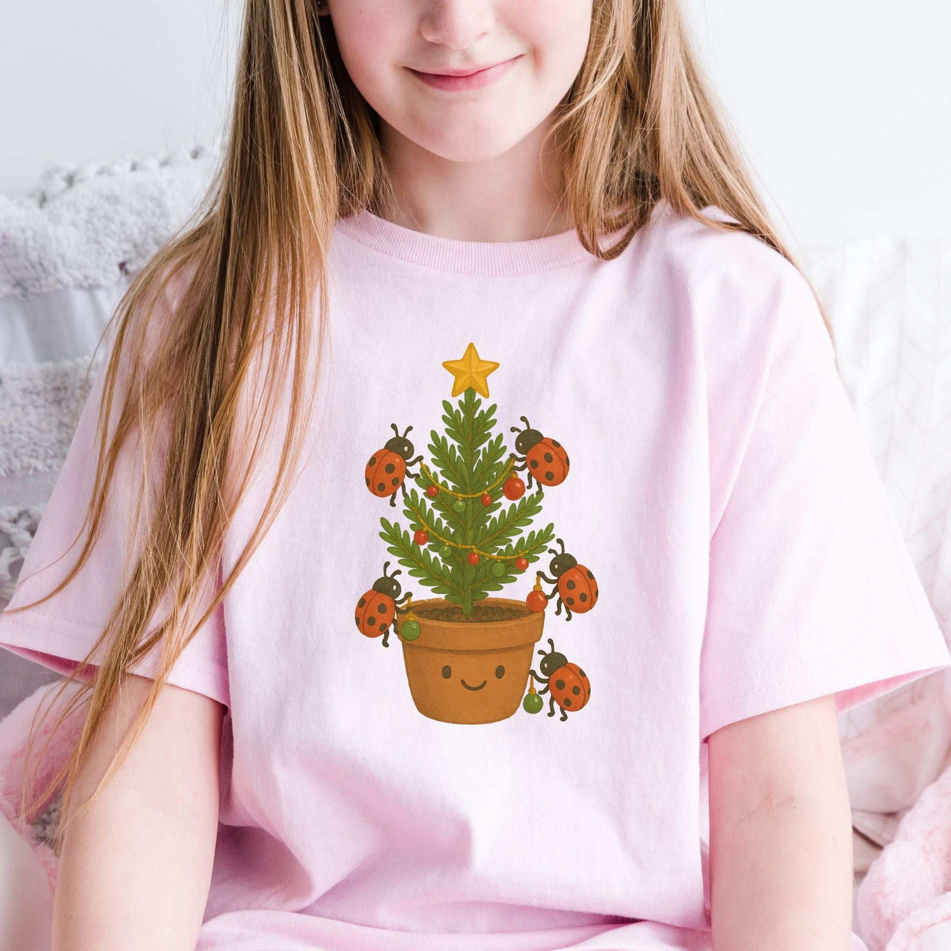 Ladybug Christmas Tree Youth T-Shirt – Cute Holiday Bug Magic