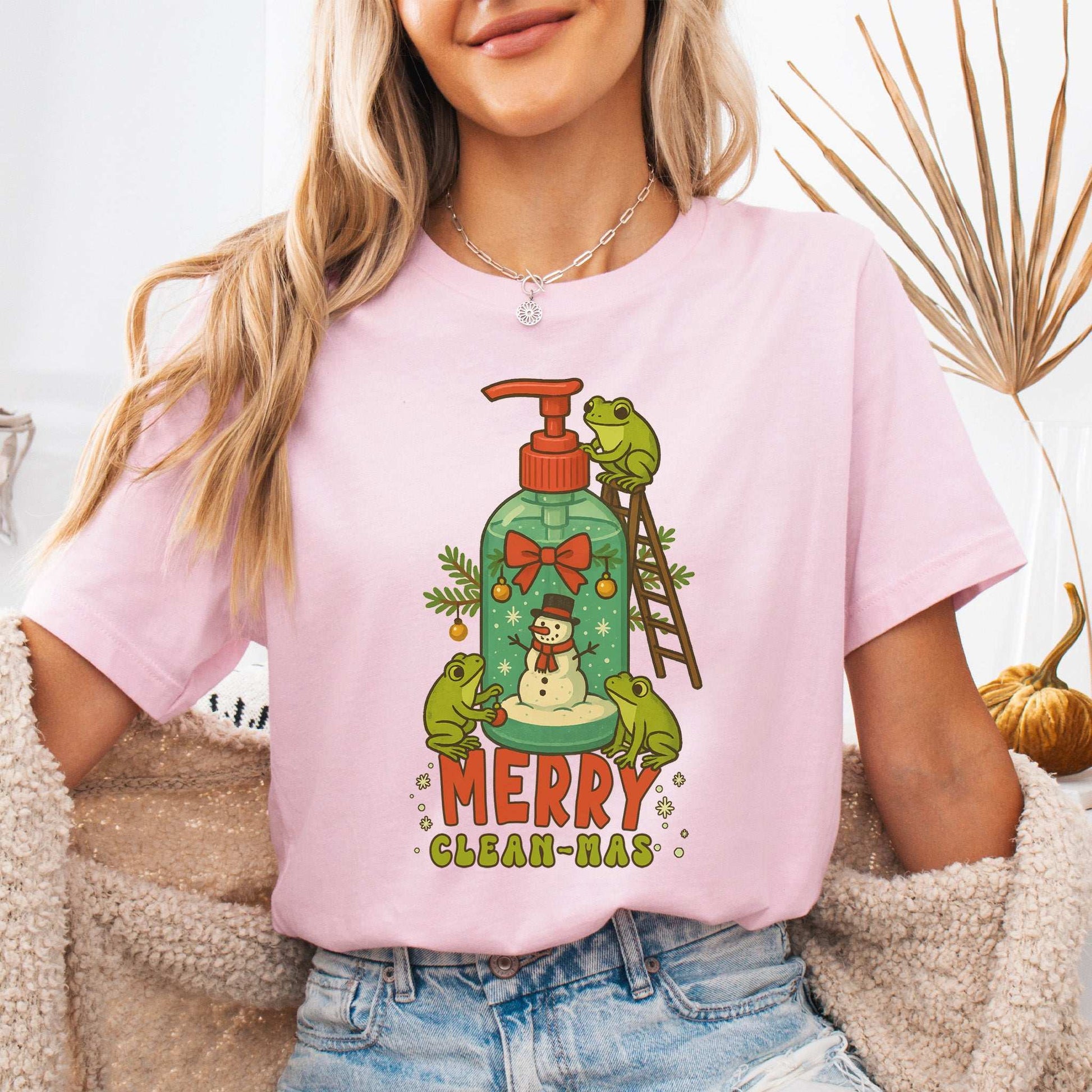Merry Clean-mas T-Shirt – Funny Frog & Hand Soap Christmas Tee