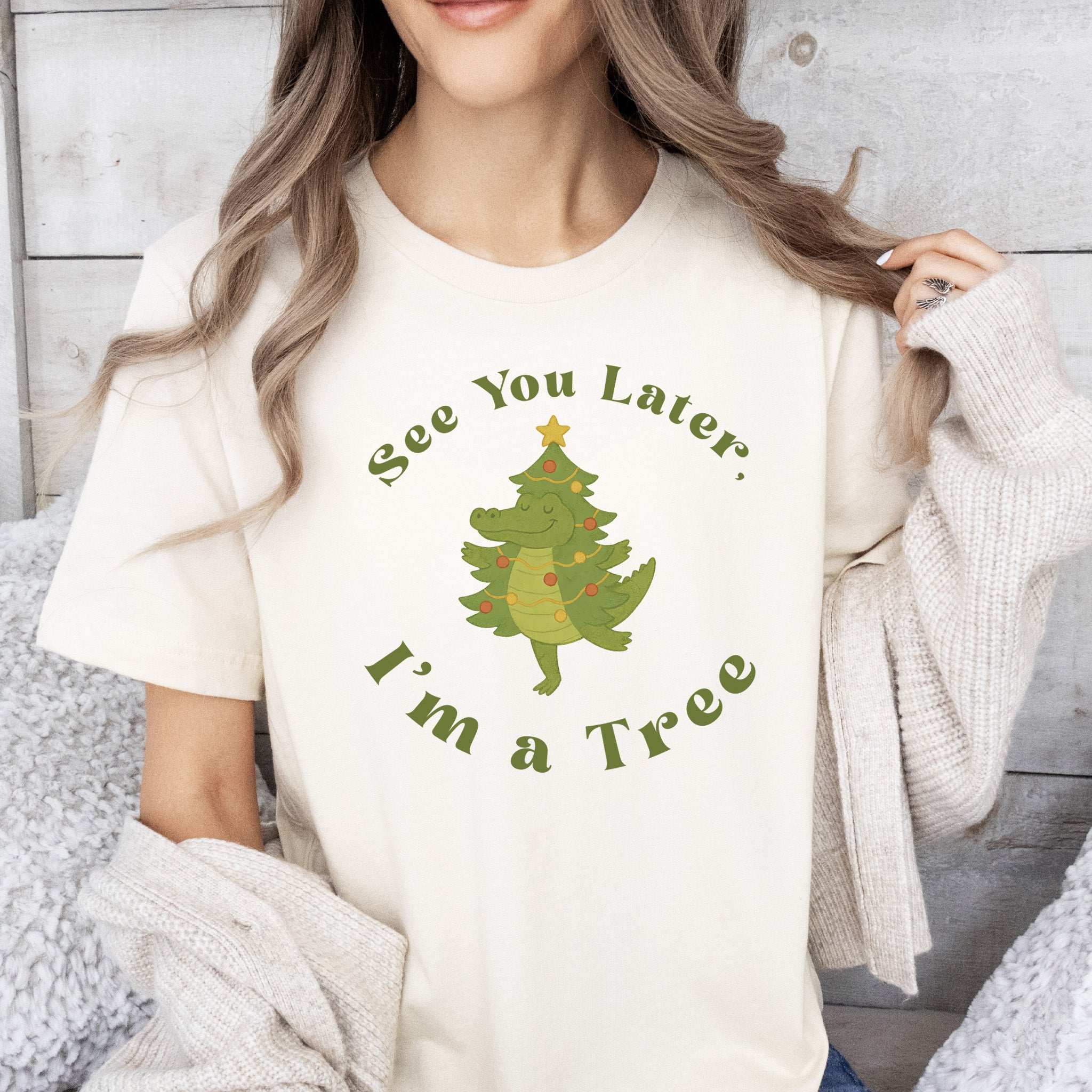 Merry Croc Tree T-Shirt – Funny Alligator Christmas Tree Tee