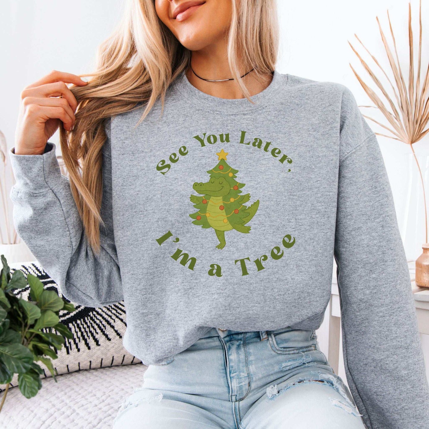 Merry Croc Tree Sweatshirt – Funny Alligator Christmas Tree Vibes