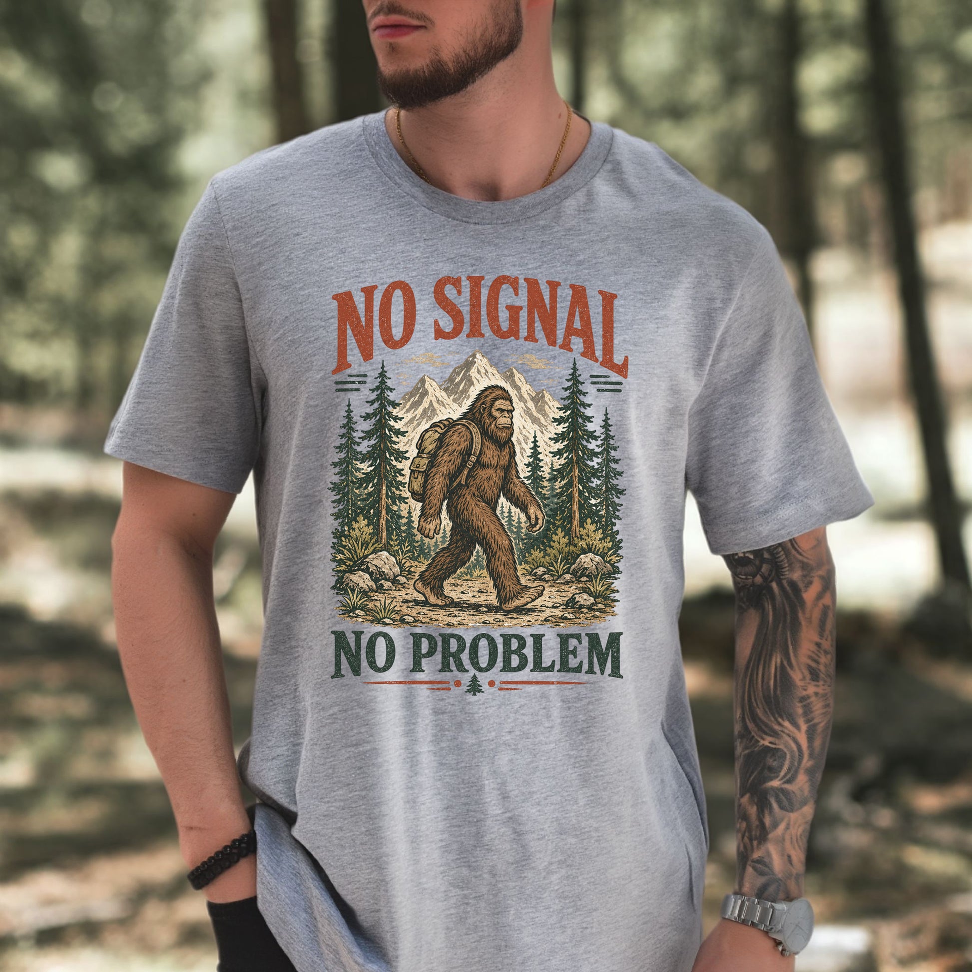 No Signal No Problem Bigfoot Sasquatch Camping Humor T-Shirt