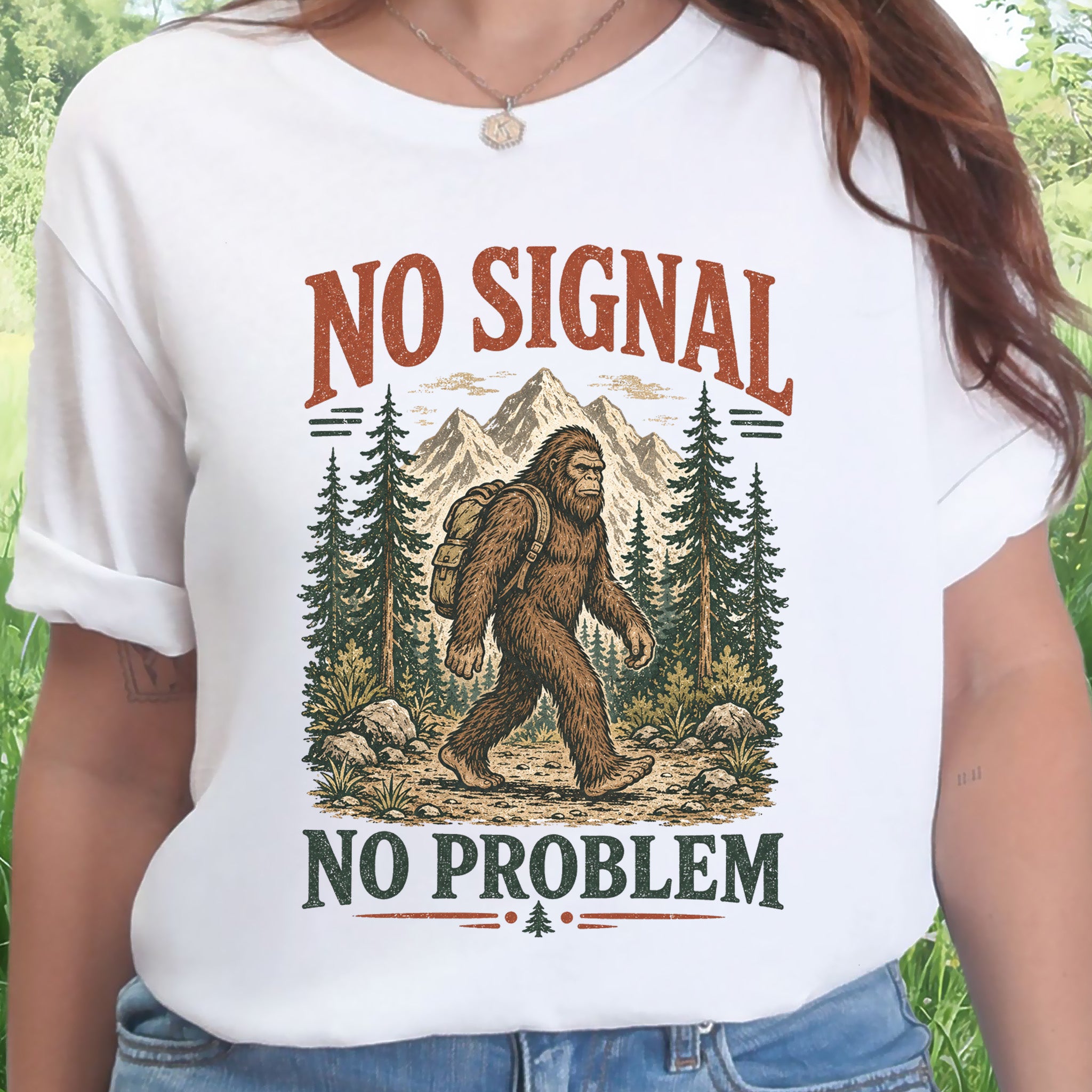 No Signal No Problem Bigfoot Sasquatch Camping Humor T-Shirt