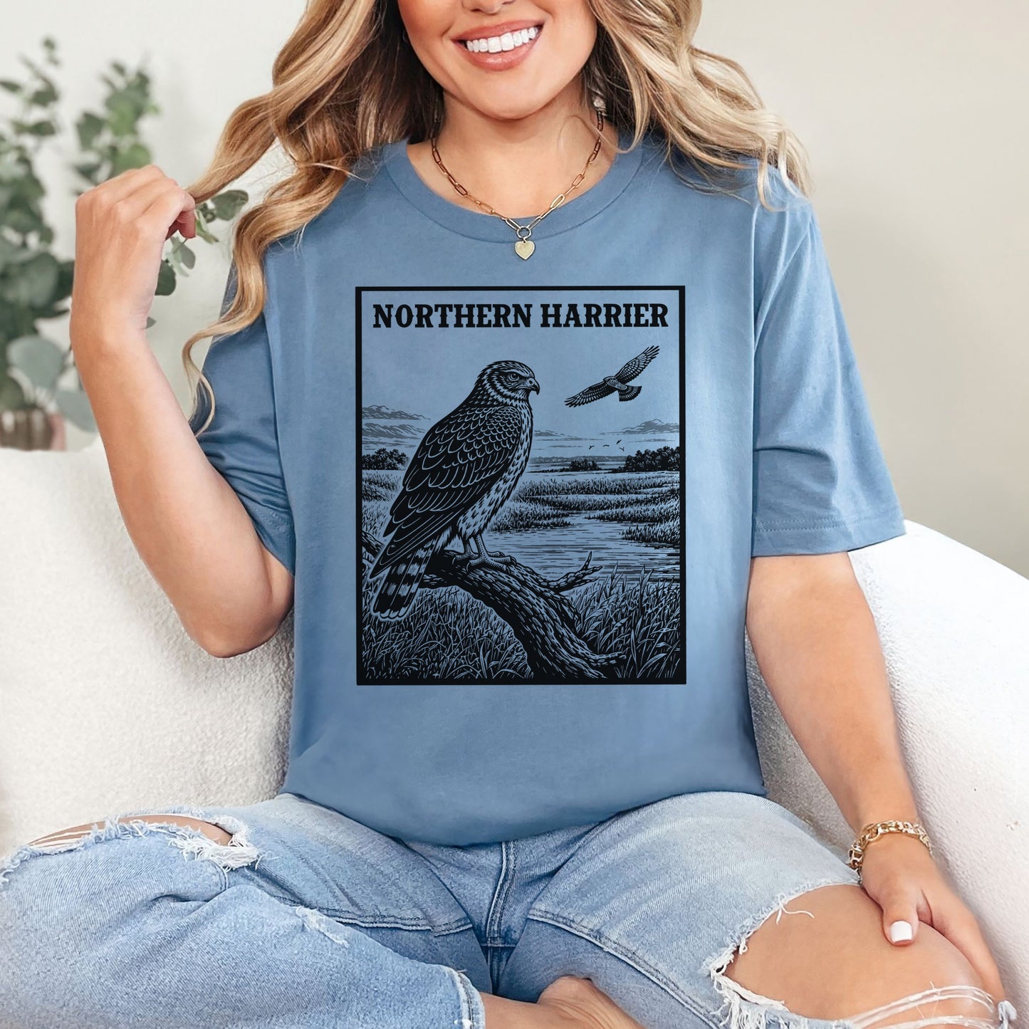 Northern Harrier Vintage Raptor Illustration Birdwatching T-Shirt