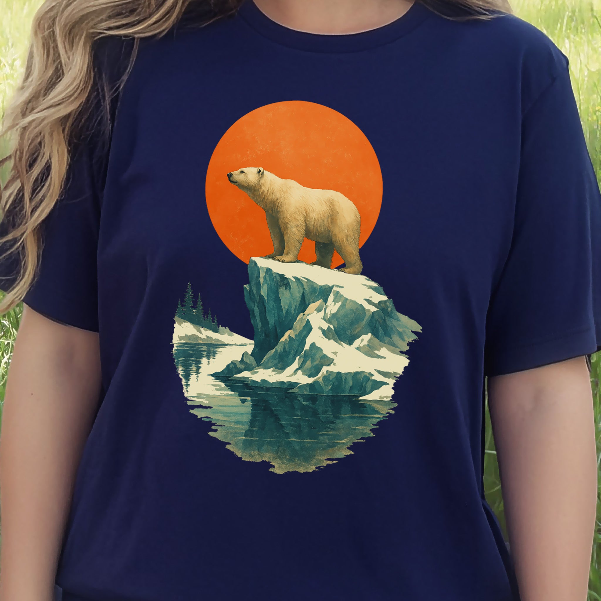 Vintage Polar Bear T-Shirt – Japanese Style Arctic Nature Tee