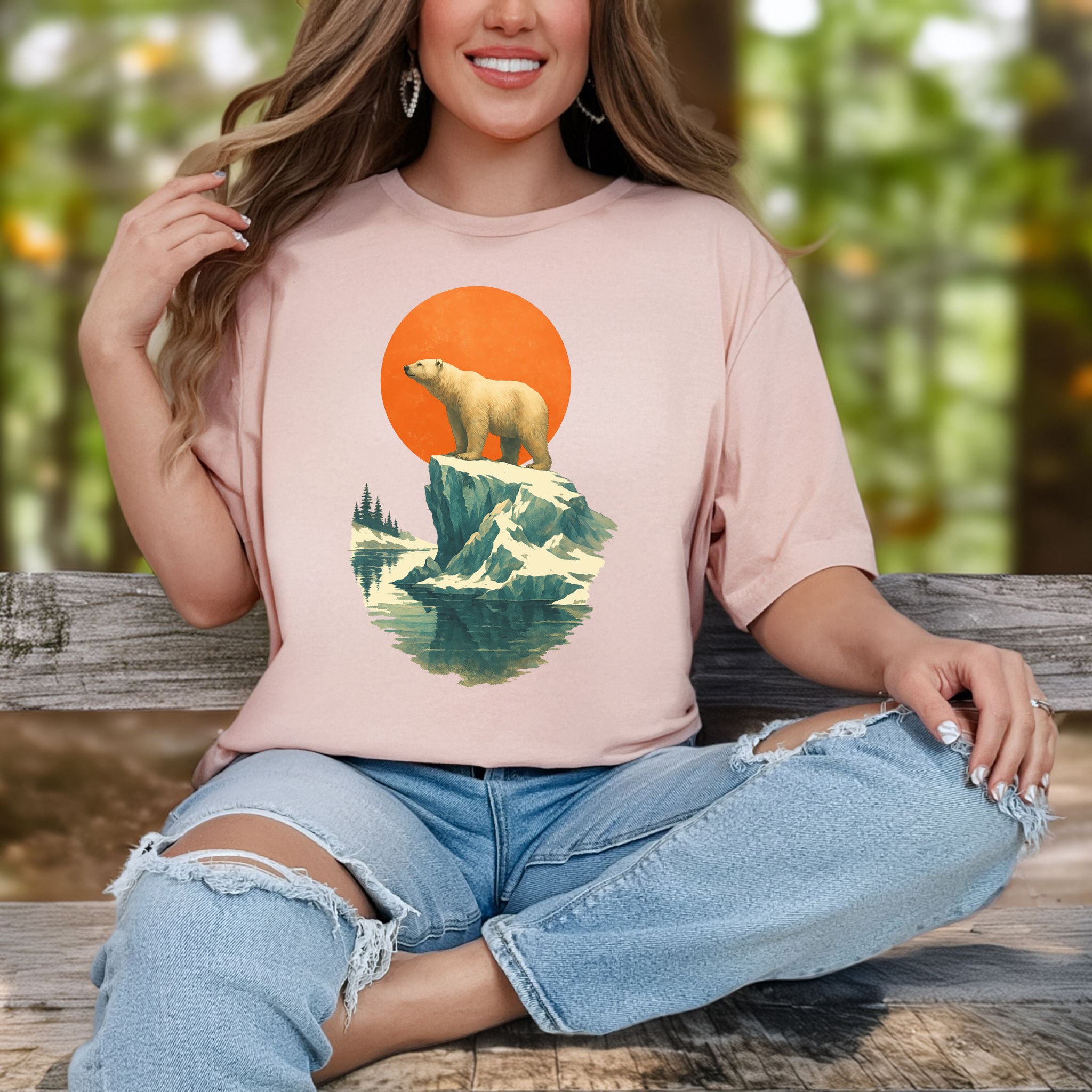 Vintage Polar Bear T-Shirt – Japanese Style Arctic Nature Tee