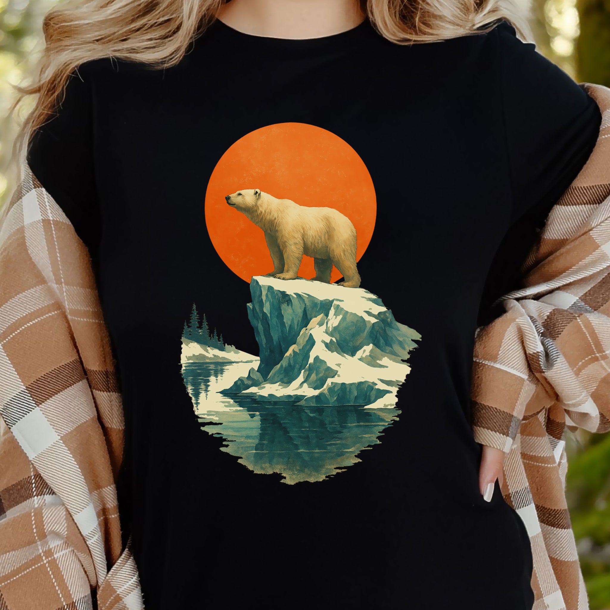Vintage Polar Bear T-Shirt – Japanese Style Arctic Nature Tee