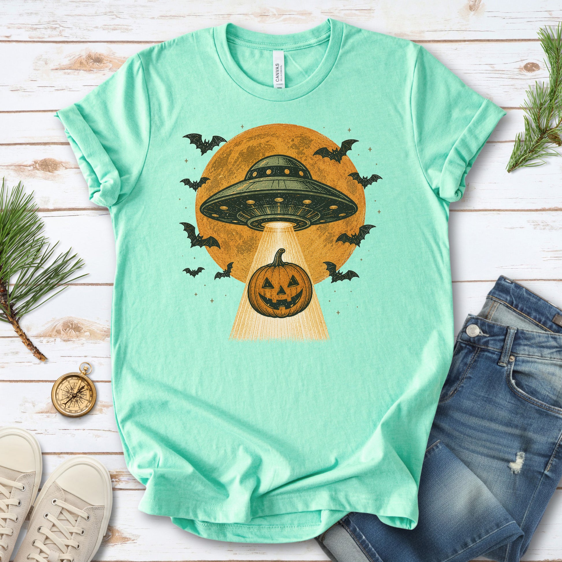 Pumpkin Pickup UFO Alien Abduction Retro Halloween Sci-Fi T-Shirt