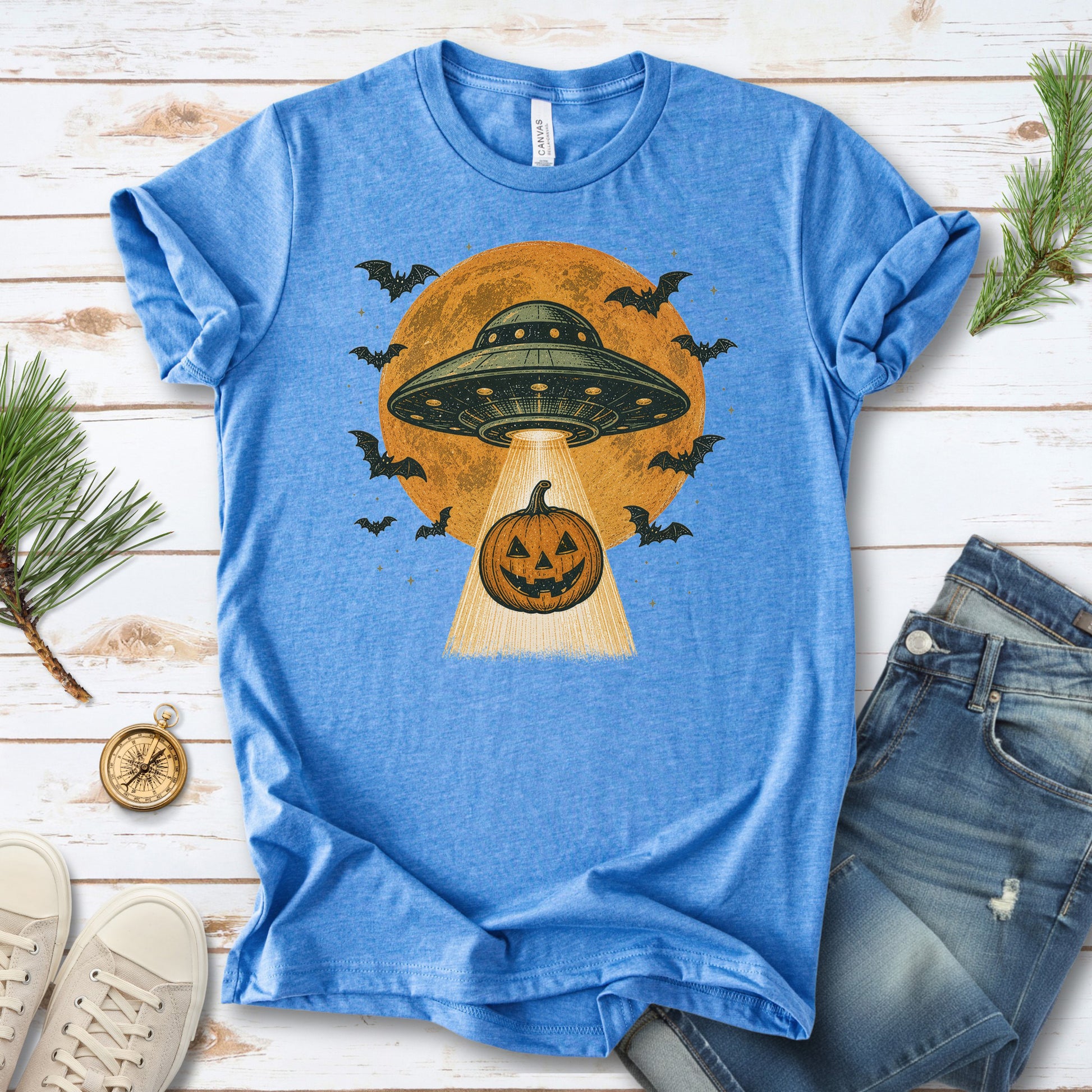Pumpkin Pickup UFO Alien Abduction Retro Halloween Sci-Fi T-Shirt
