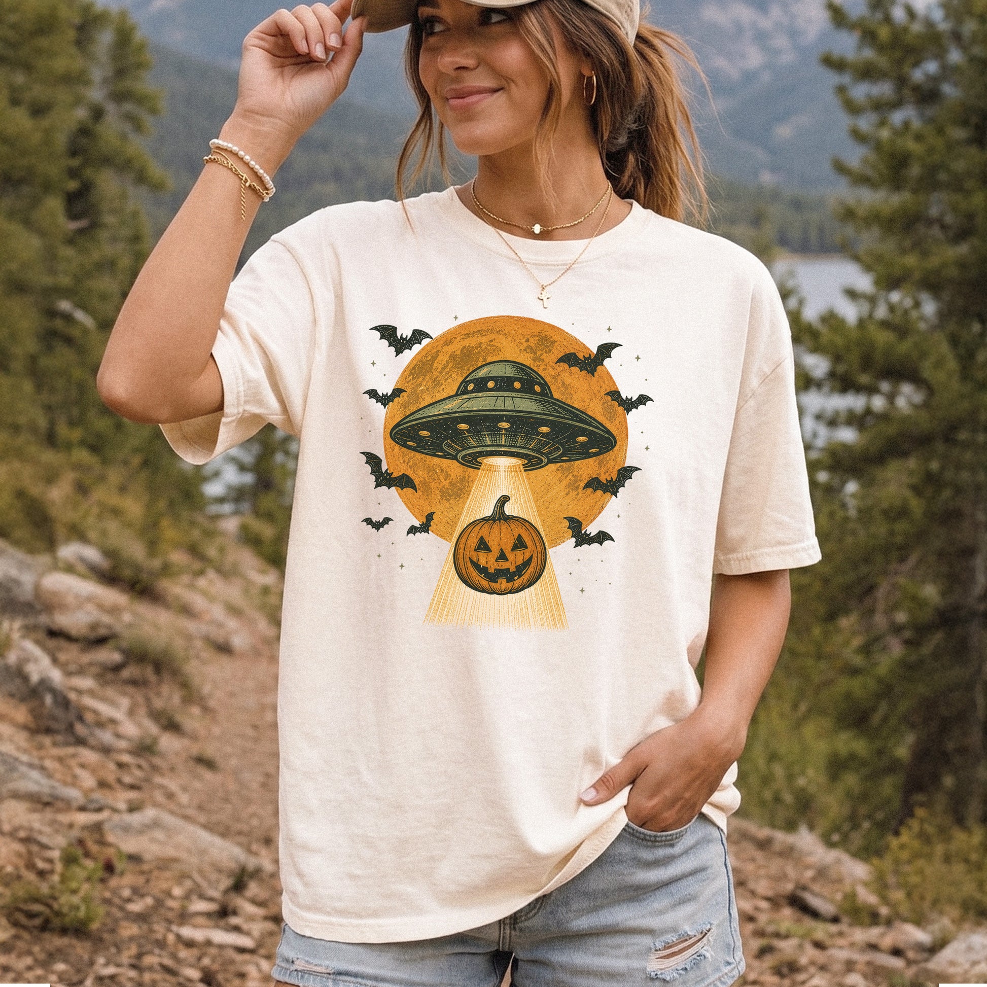 Pumpkin Pickup UFO Alien Abduction Retro Halloween Sci-Fi Comfort Colors Shirt