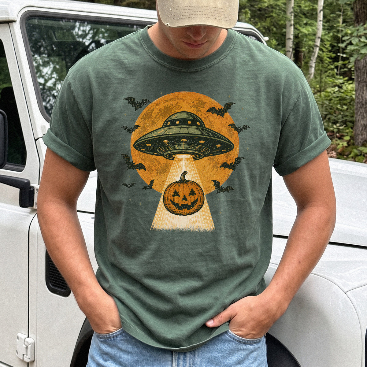 Pumpkin Pickup UFO Alien Abduction Retro Halloween Sci-Fi Comfort Colors Shirt