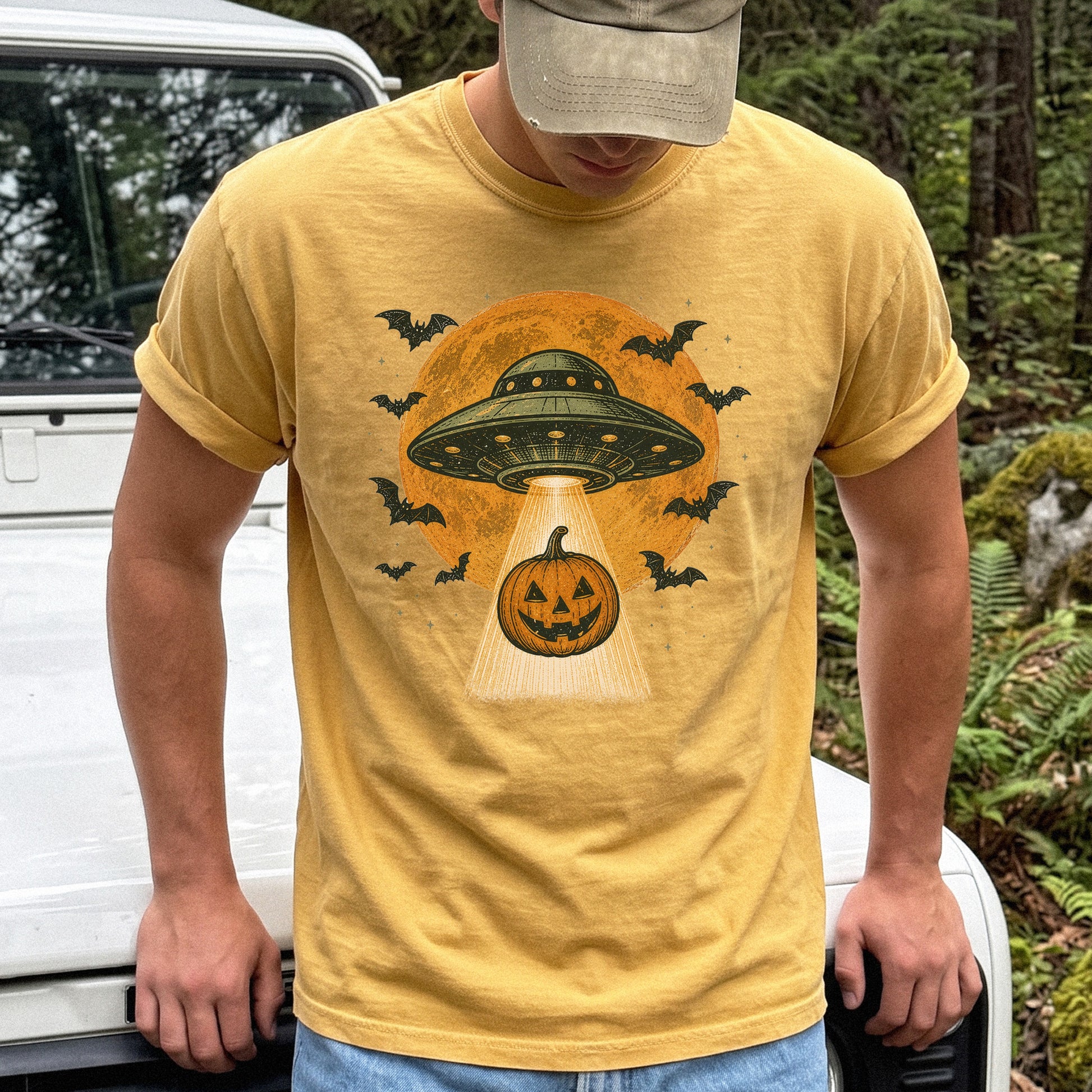 Pumpkin Pickup UFO Alien Abduction Retro Halloween Sci-Fi Comfort Colors Shirt
