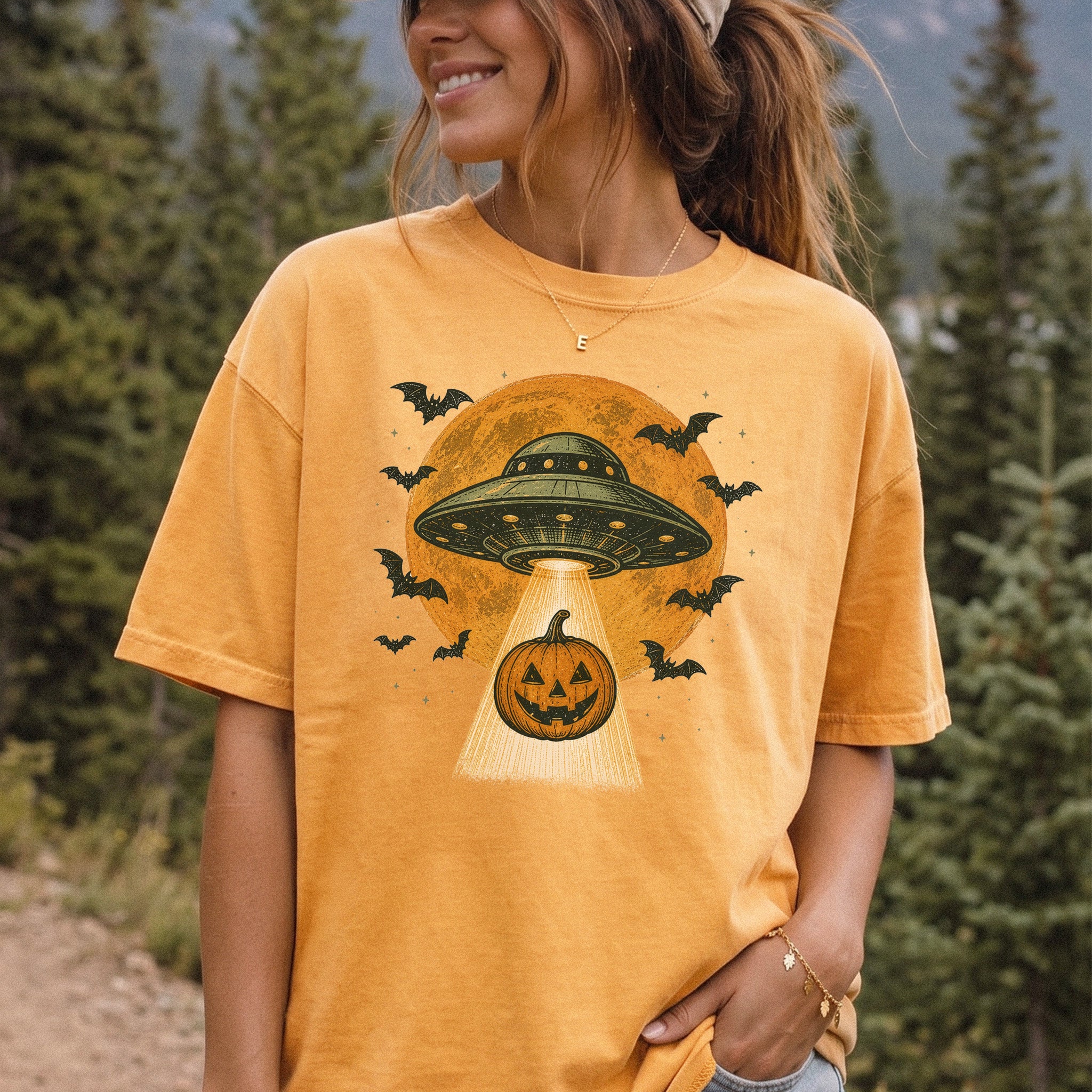 Pumpkin Pickup UFO Alien Abduction Retro Halloween Sci-Fi Comfort Colors Shirt