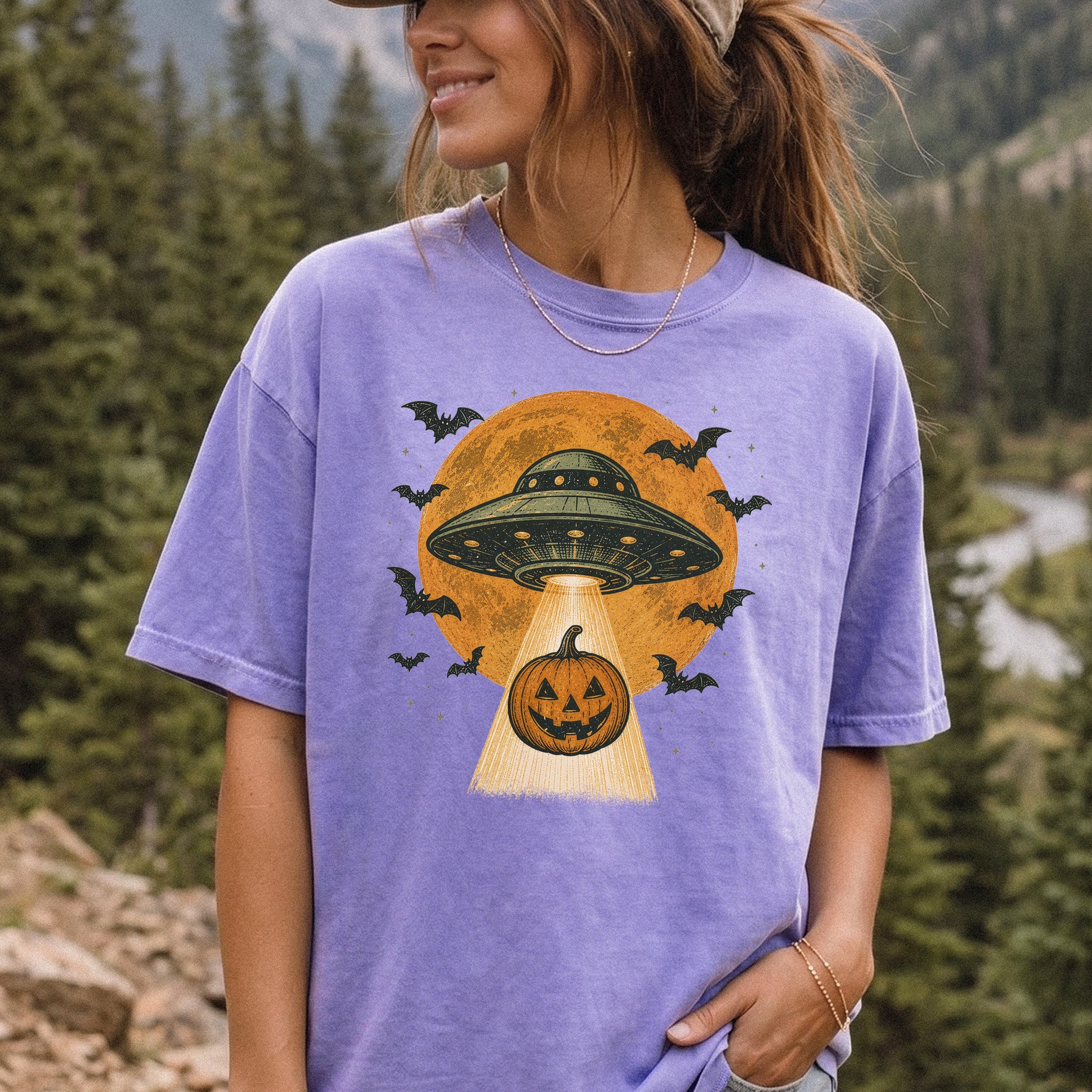 Pumpkin Pickup UFO Alien Abduction Retro Halloween Sci-Fi Comfort Colors Shirt