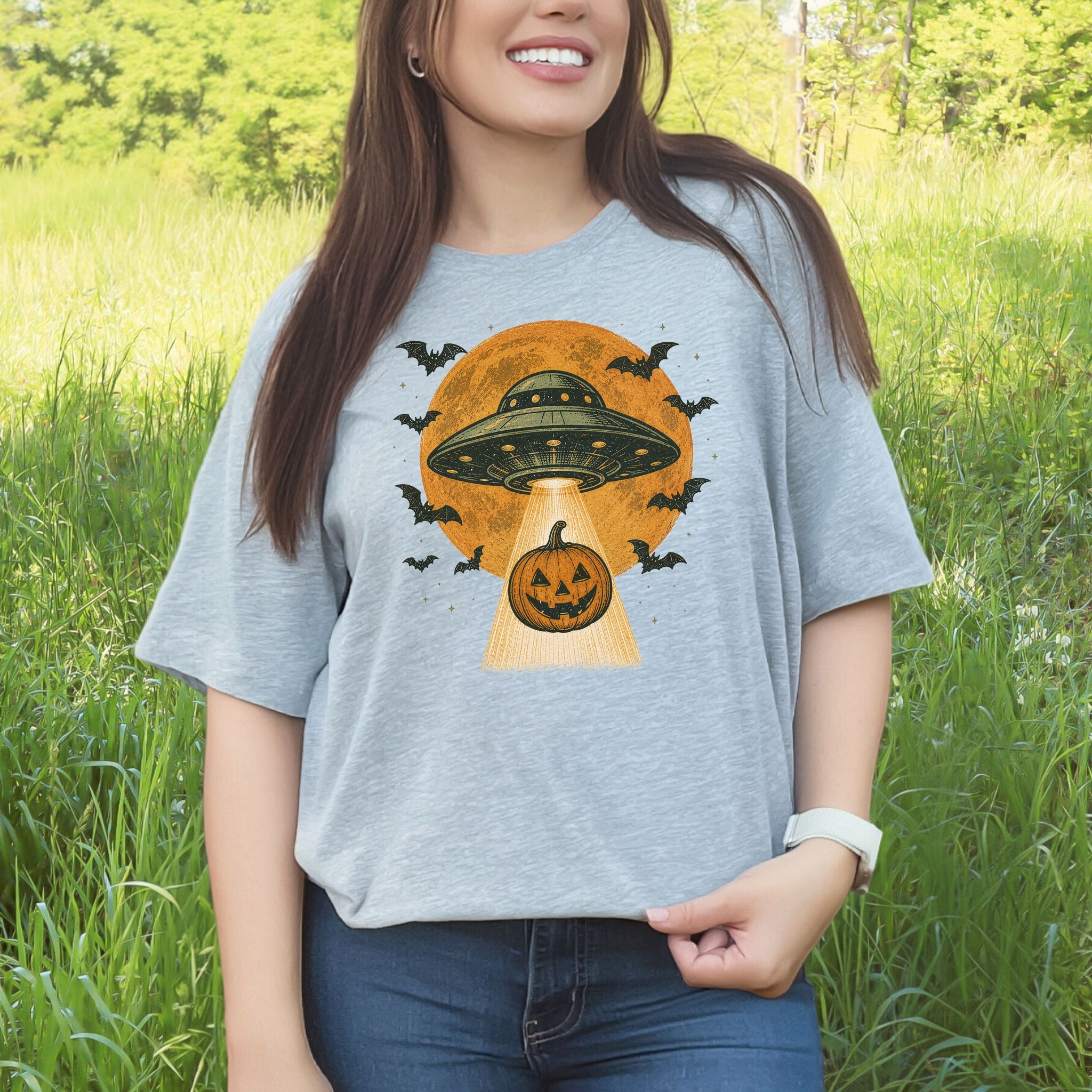 Pumpkin Pickup UFO Alien Abduction Retro Halloween Sci-Fi T-Shirt