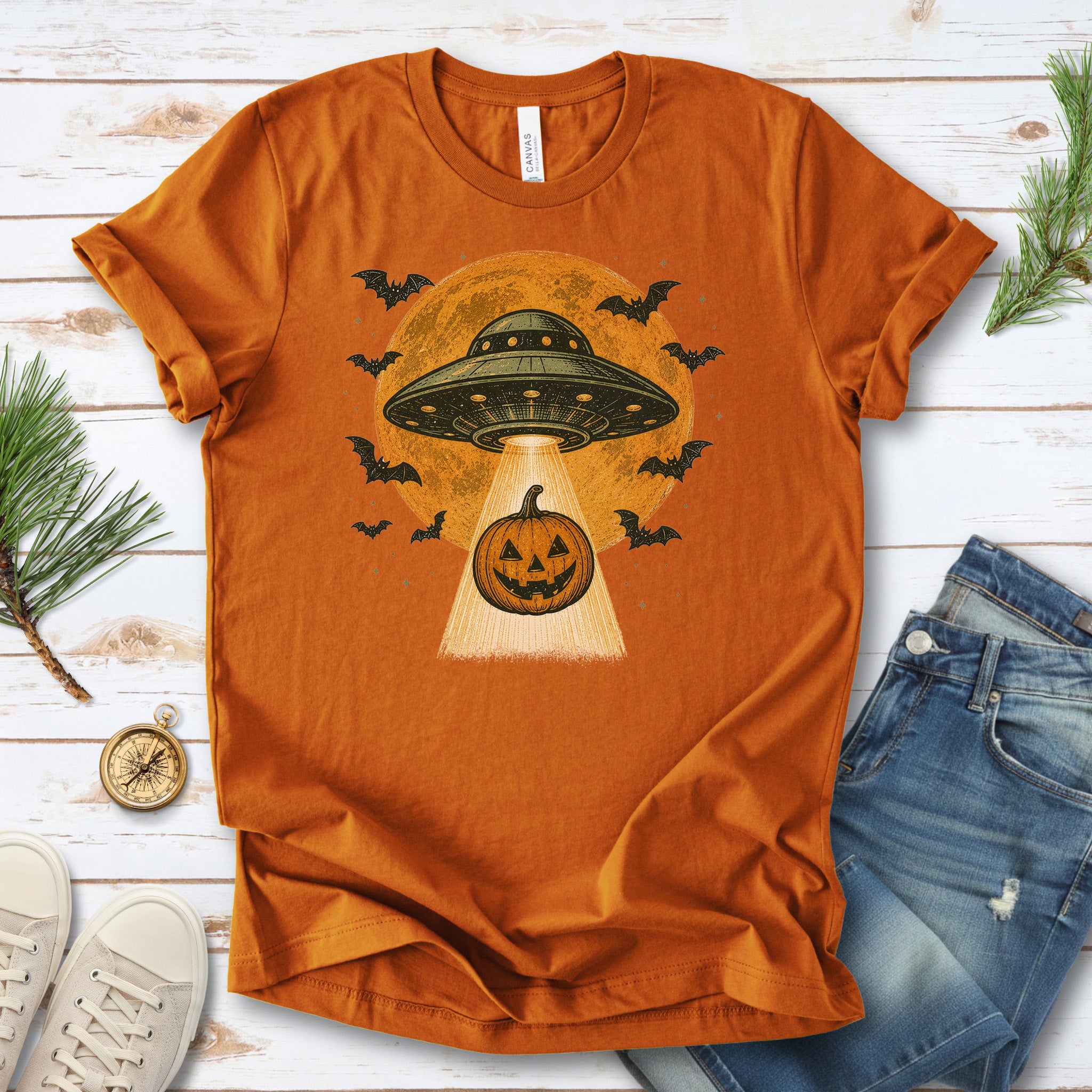 Pumpkin Pickup UFO Alien Abduction Retro Halloween Sci-Fi T-Shirt