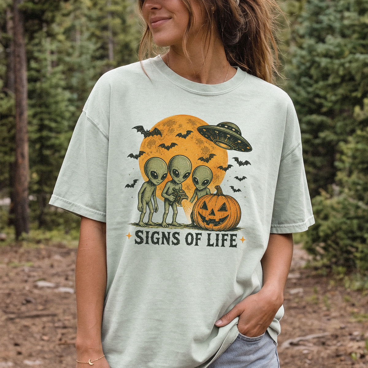 Signs of Life Alien UFO Halloween Pumpkin Retro Sci-Fi Comfort Colors Shirt