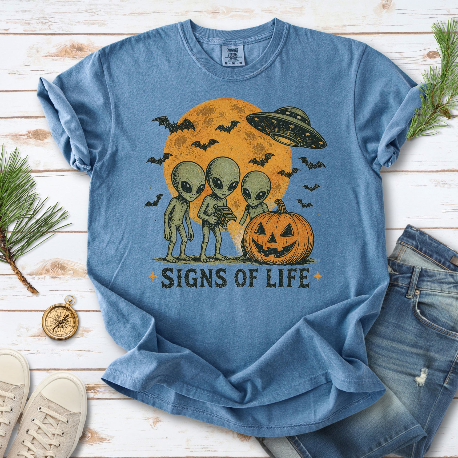 Signs of Life Alien UFO Halloween Pumpkin Retro Sci-Fi Comfort Colors Shirt