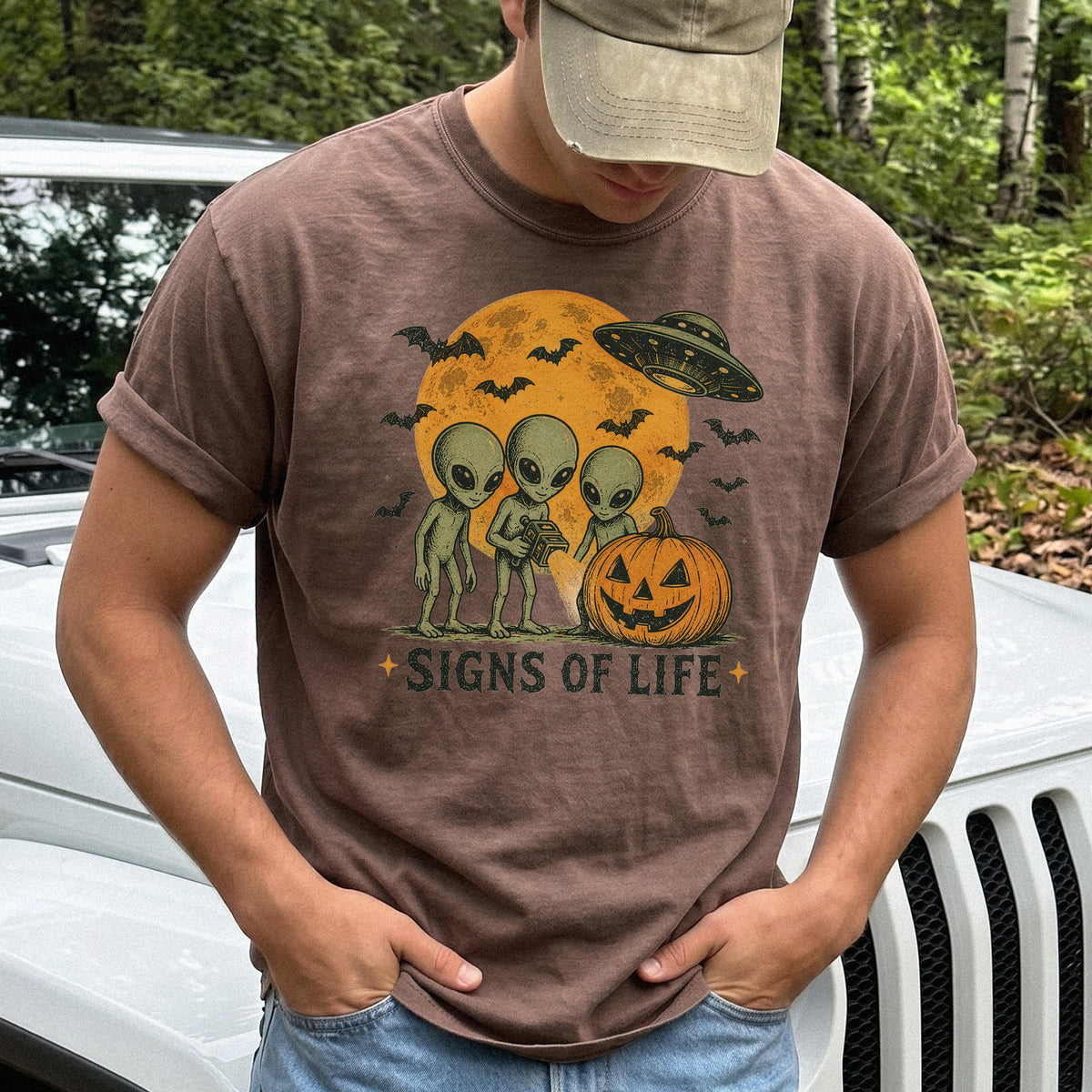 Signs of Life Alien UFO Halloween Pumpkin Retro Sci-Fi Comfort Colors Shirt