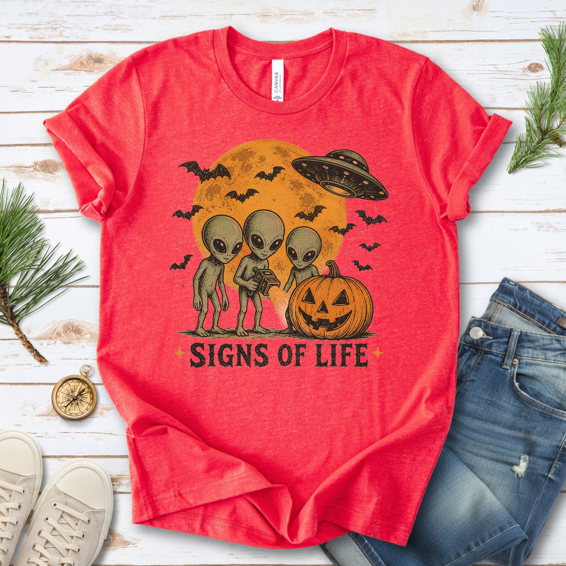 Signs of Life Alien UFO Halloween Pumpkin Retro Sci-Fi Graphic T-Shirt