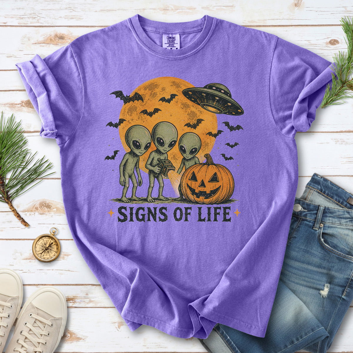 Signs of Life Alien UFO Halloween Pumpkin Retro Sci-Fi Comfort Colors Shirt