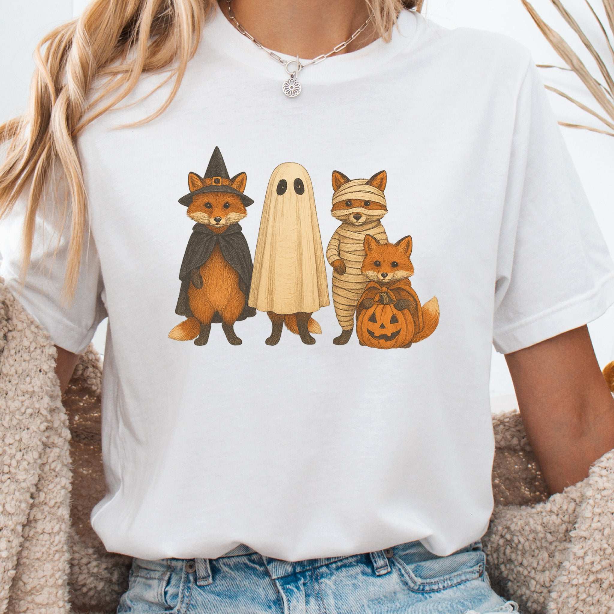 Spooky Fox Squad T-Shirt – Cute Woodland Halloween Costume Tee
