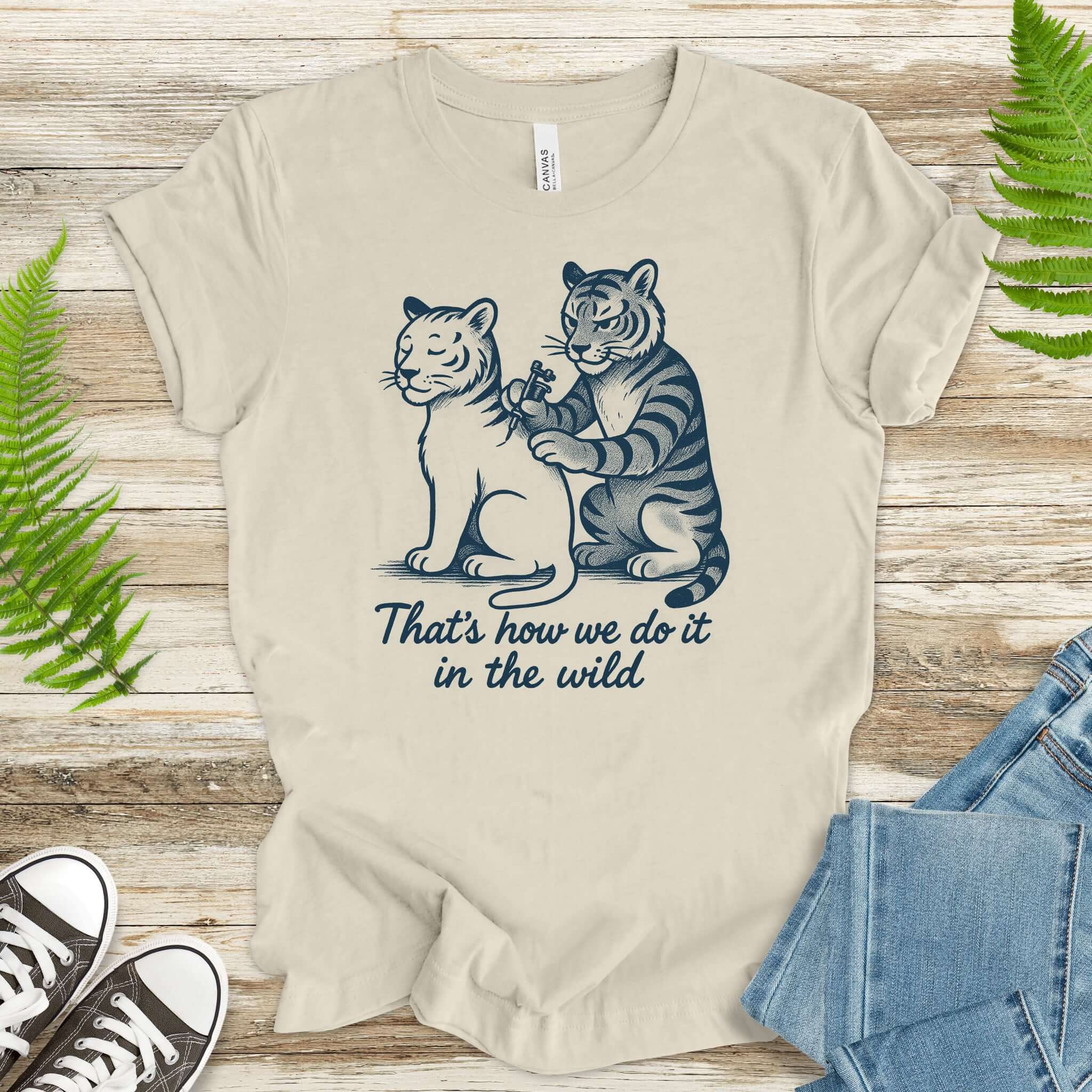 Tiger Tattoo T-Shirt – Funny Jungle Big Cat & Tattoo Artist Tee