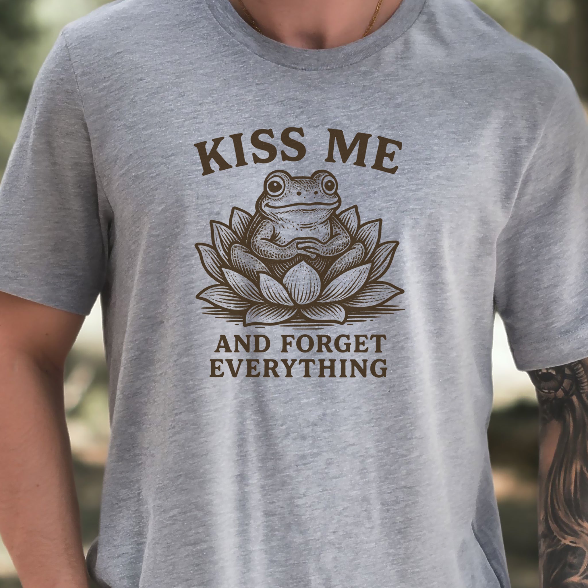 Kiss Me and Forget Everything Tee – Funny Frog in Lotus T-Shirt