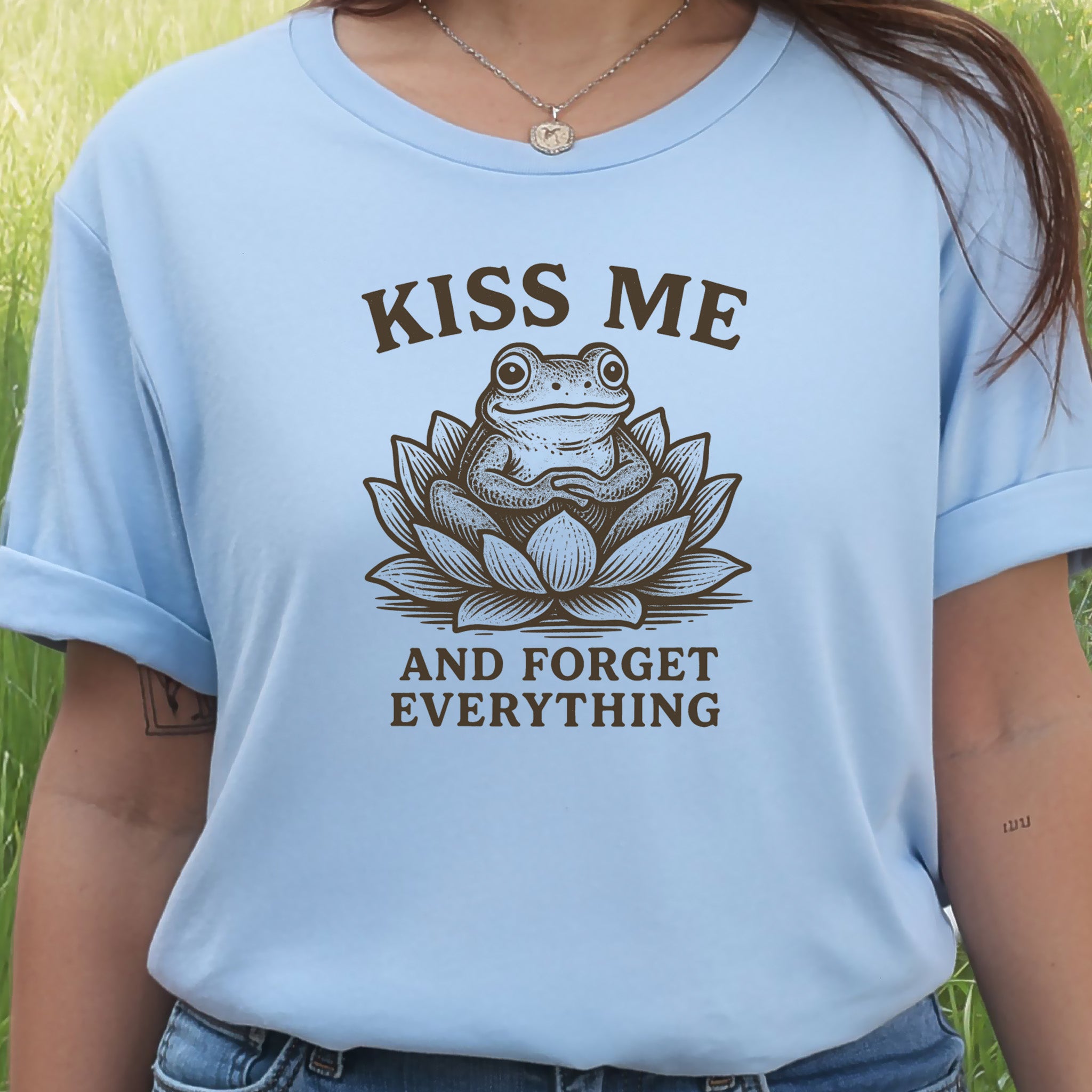 Kiss Me and Forget Everything Tee – Funny Frog in Lotus T-Shirt