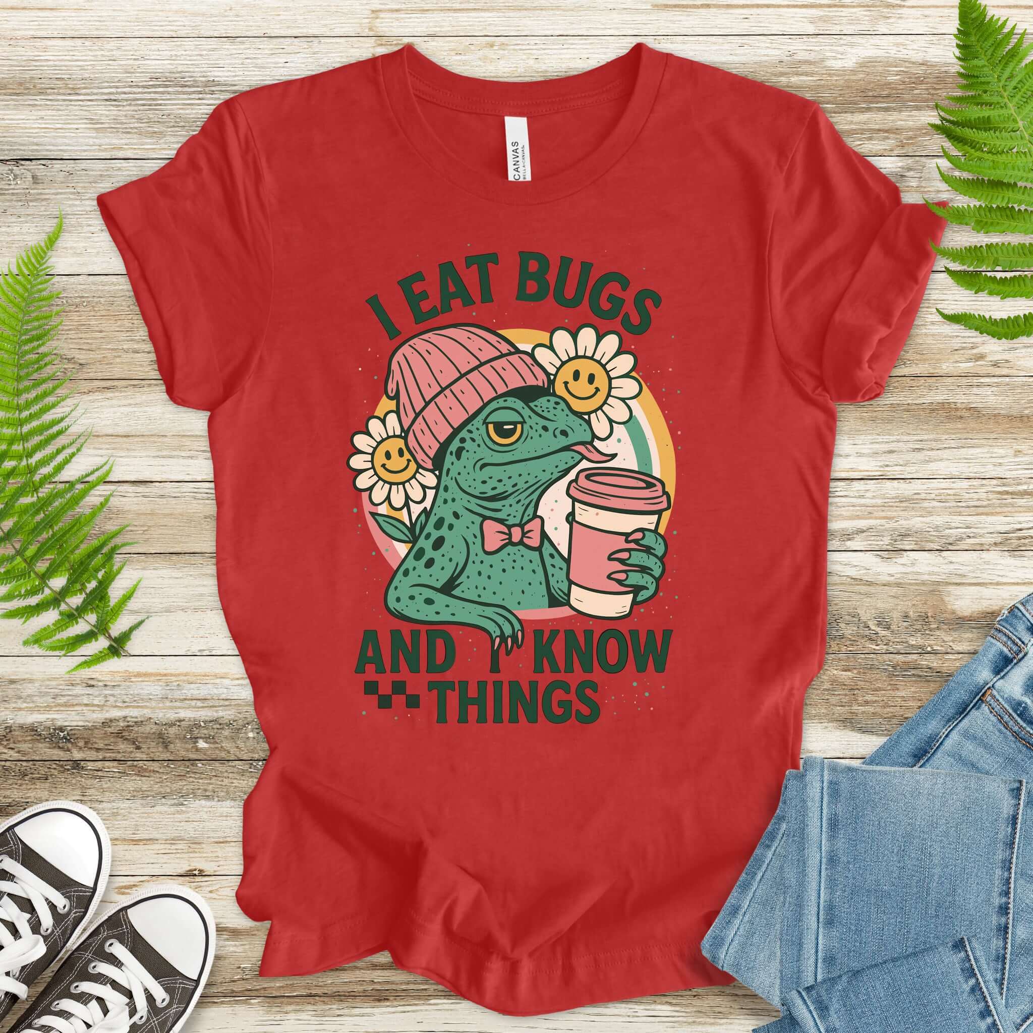 Lizard I Eat Bugs and I Know Things Sassy T-Shirt