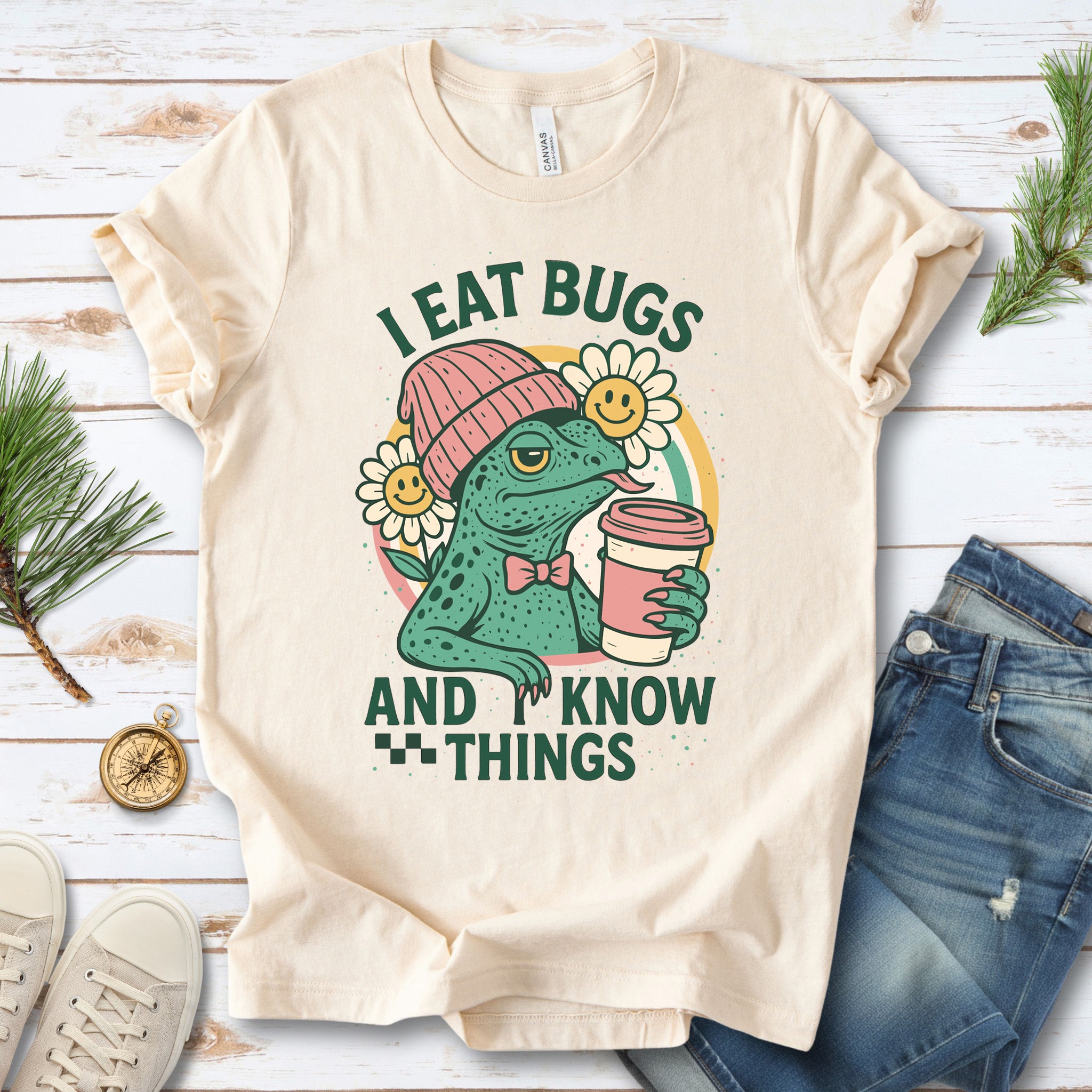 Lizard I Eat Bugs and I Know Things Sassy T-Shirt