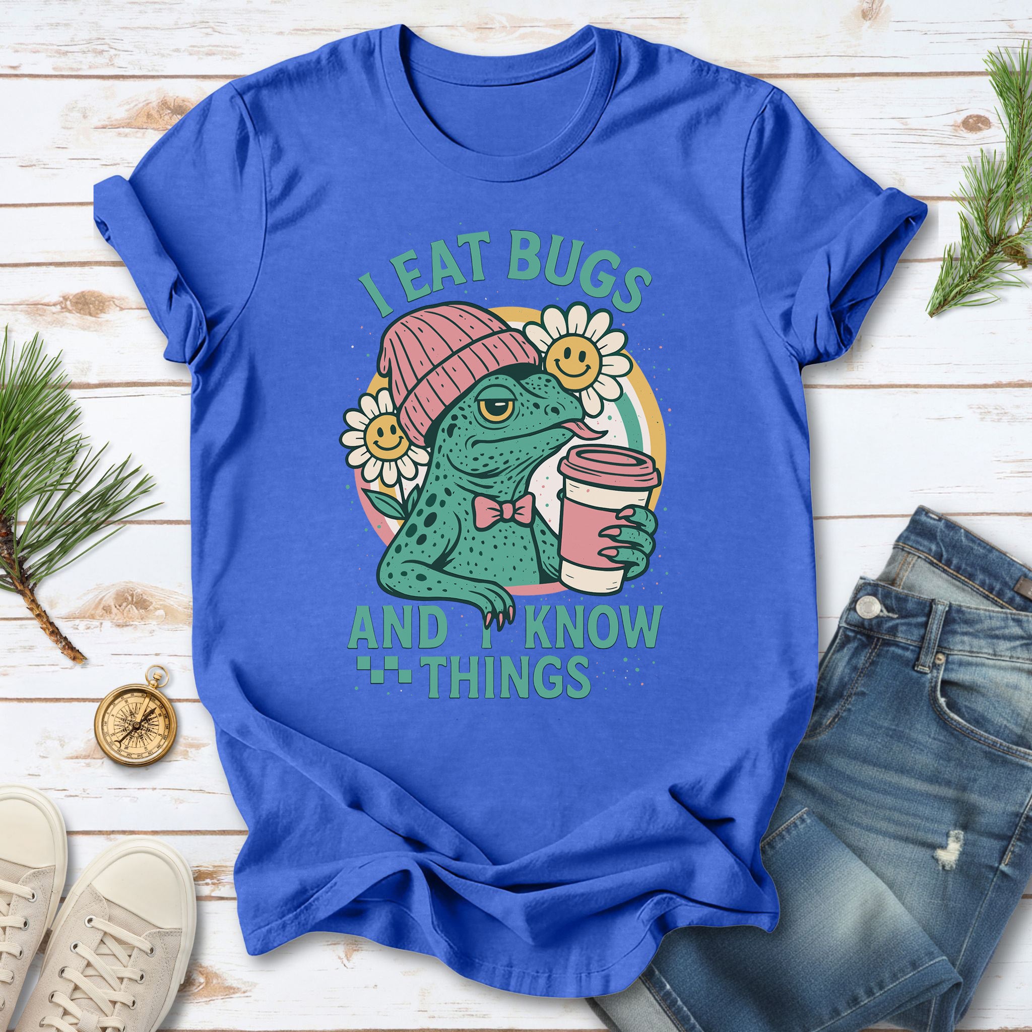 Lizard I Eat Bugs and I Know Things Sassy T-Shirt