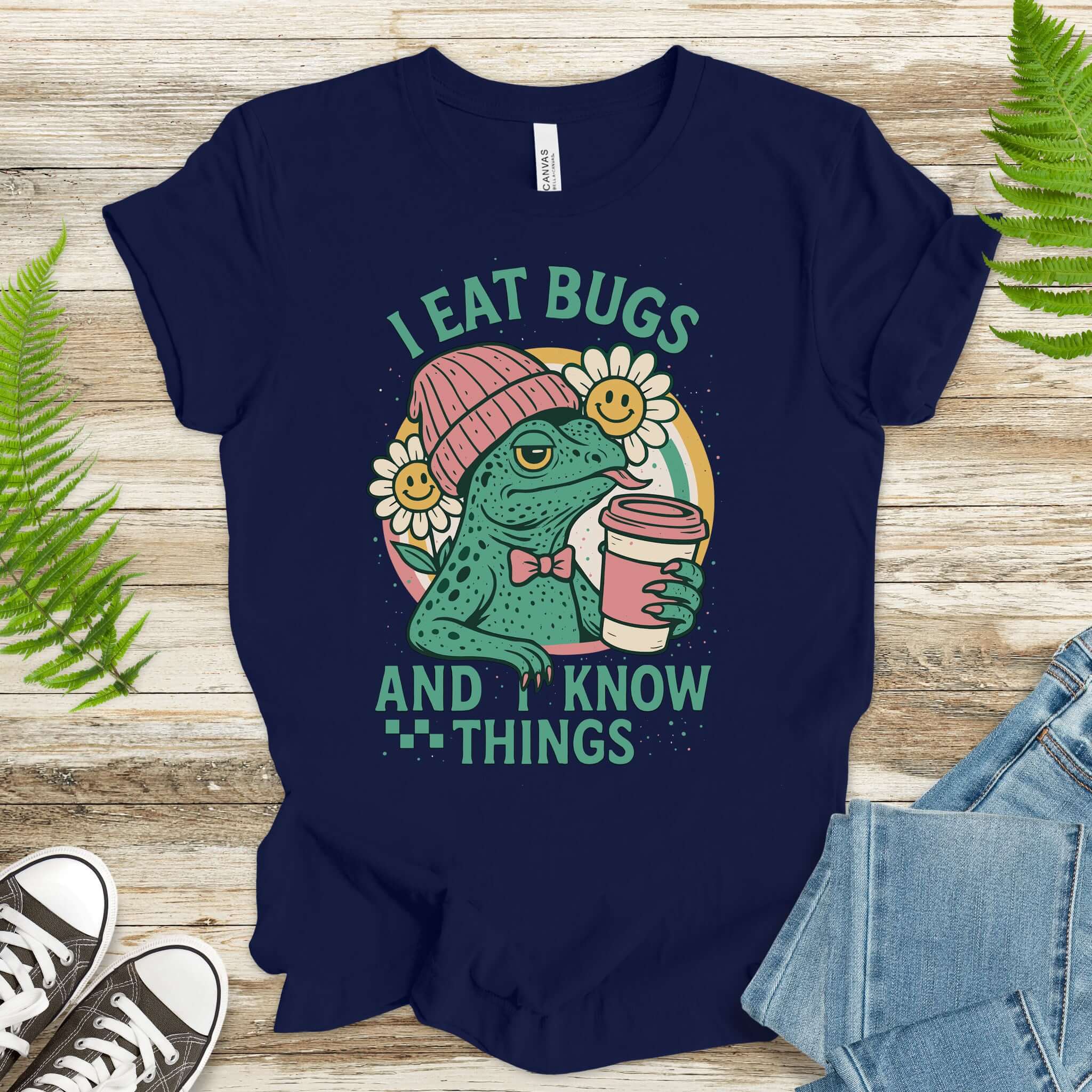 Lizard I Eat Bugs and I Know Things Sassy T-Shirt