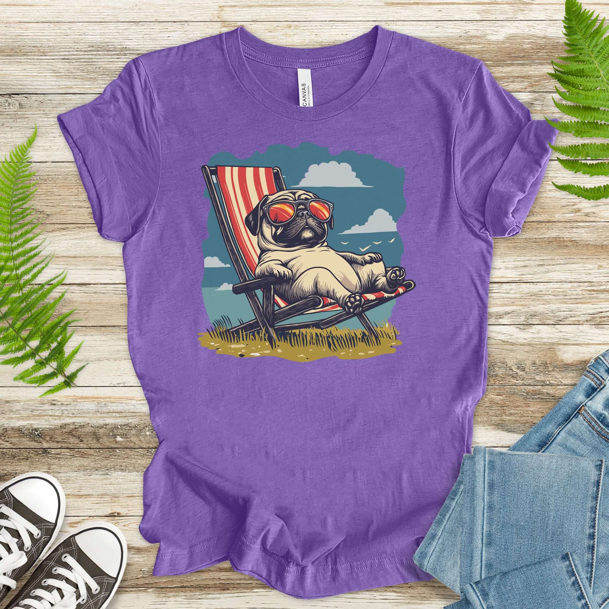 Lazy Pug T-Shirt – Chill Beach Vibes in Vintage Style