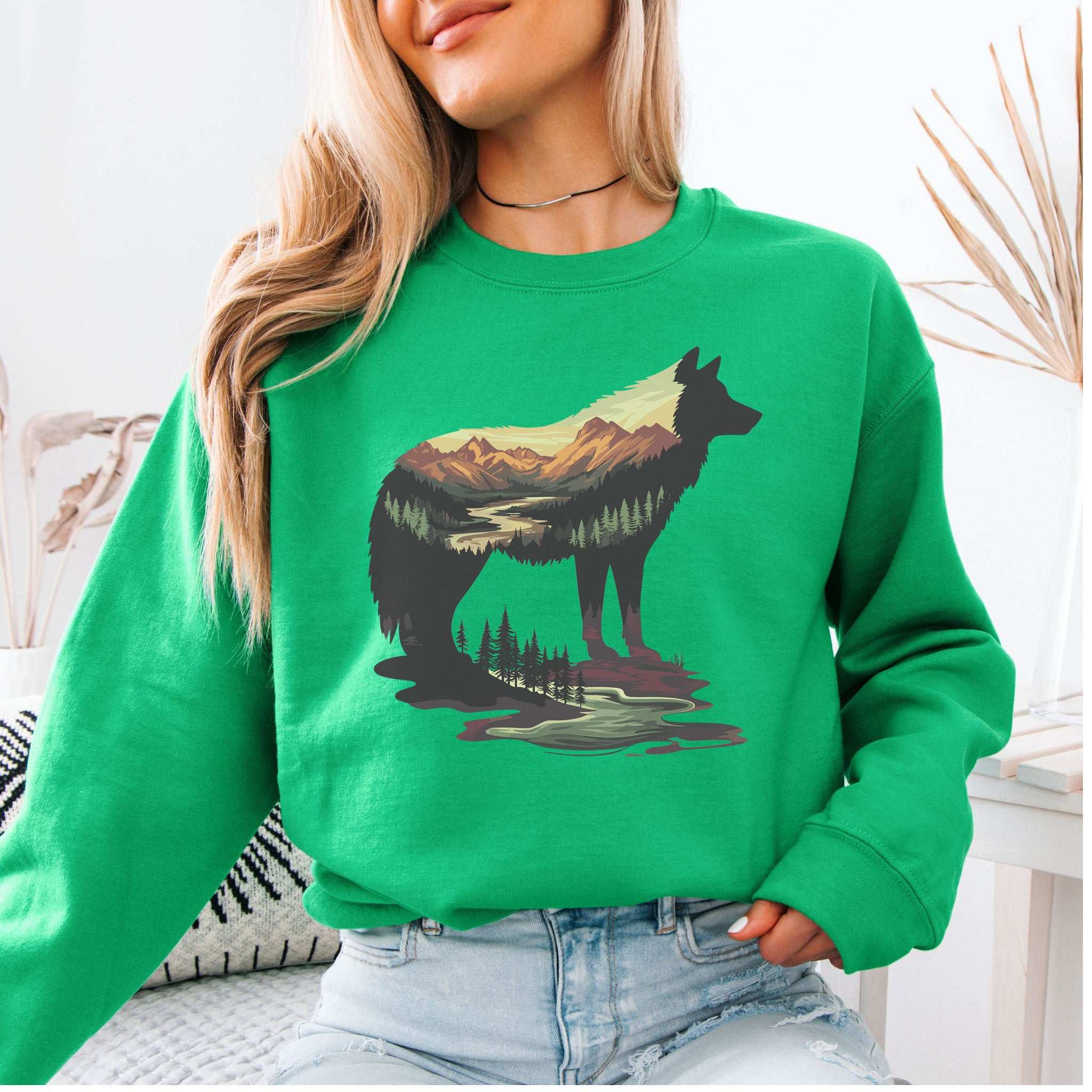 Wild Wolf Mountain Sweatshirt – Spirit of Nature & Adventure Scene