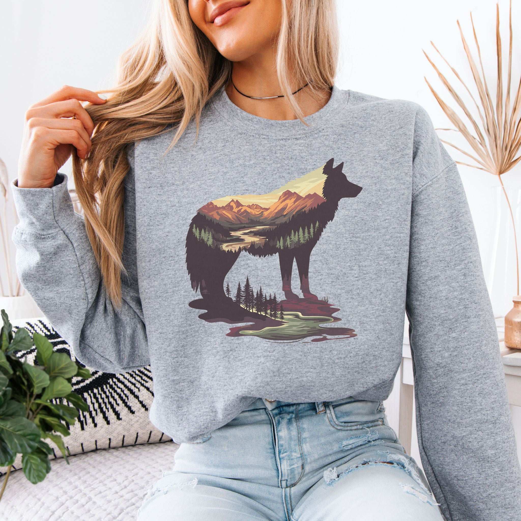 Wild Wolf Mountain Sweatshirt – Spirit of Nature & Adventure Scene