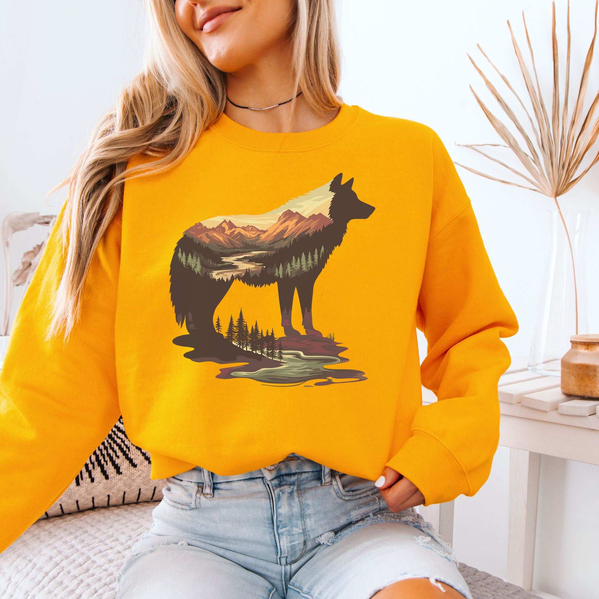 Wild Wolf Mountain Sweatshirt – Spirit of Nature & Adventure Scene