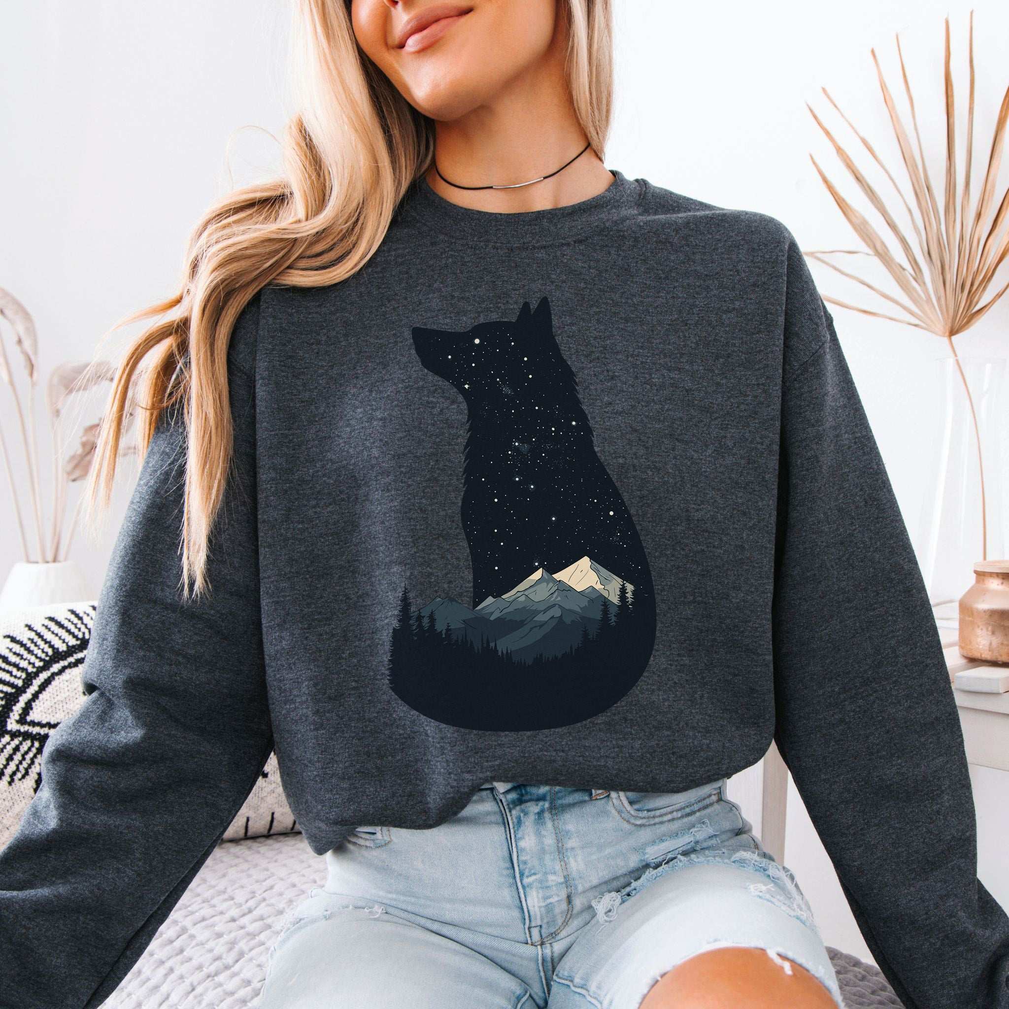 Wolf Silhouette Night Mountain Sweatshirt – Wild & Free Spirit Animal Design