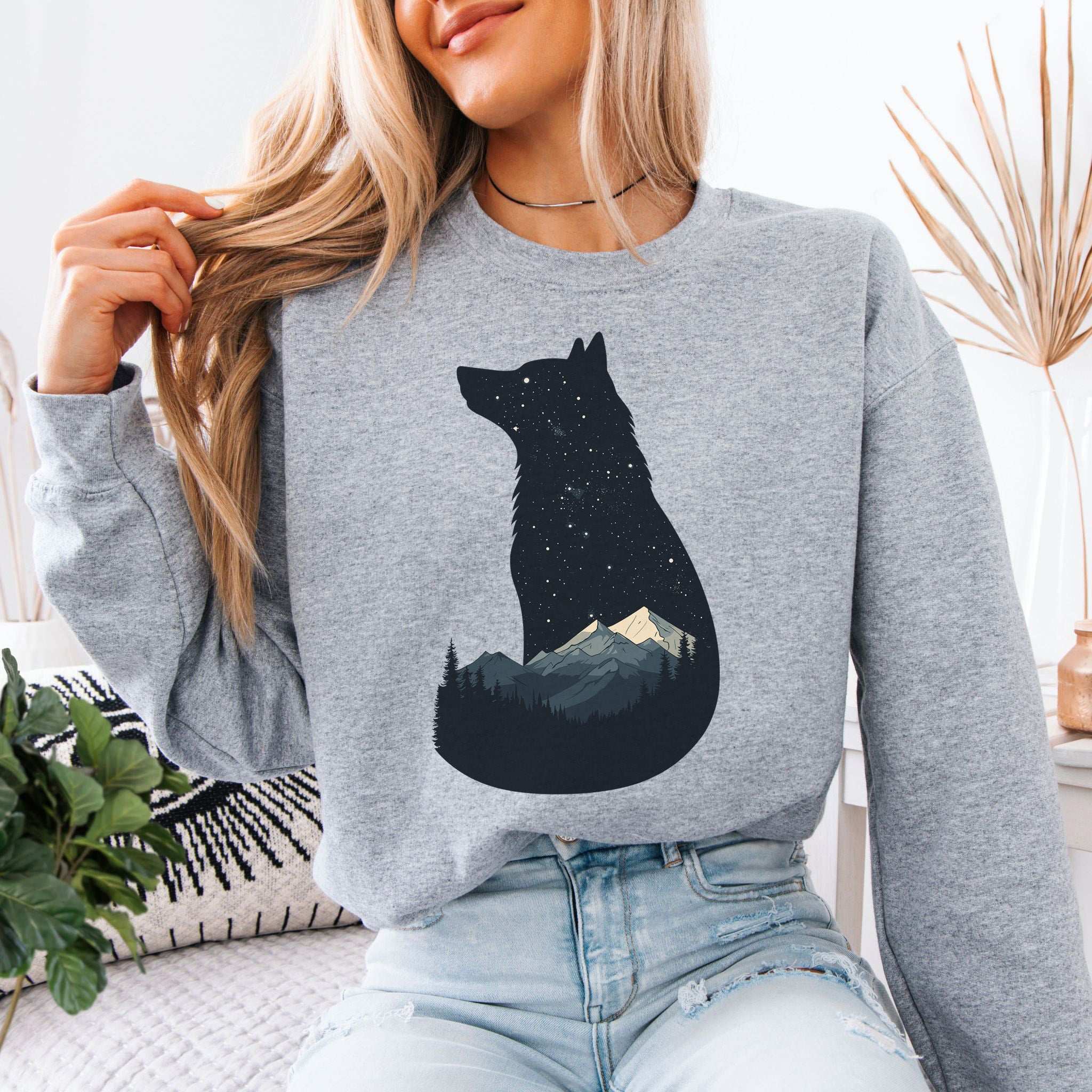 Wolf Silhouette Night Mountain Sweatshirt – Wild & Free Spirit Animal Design