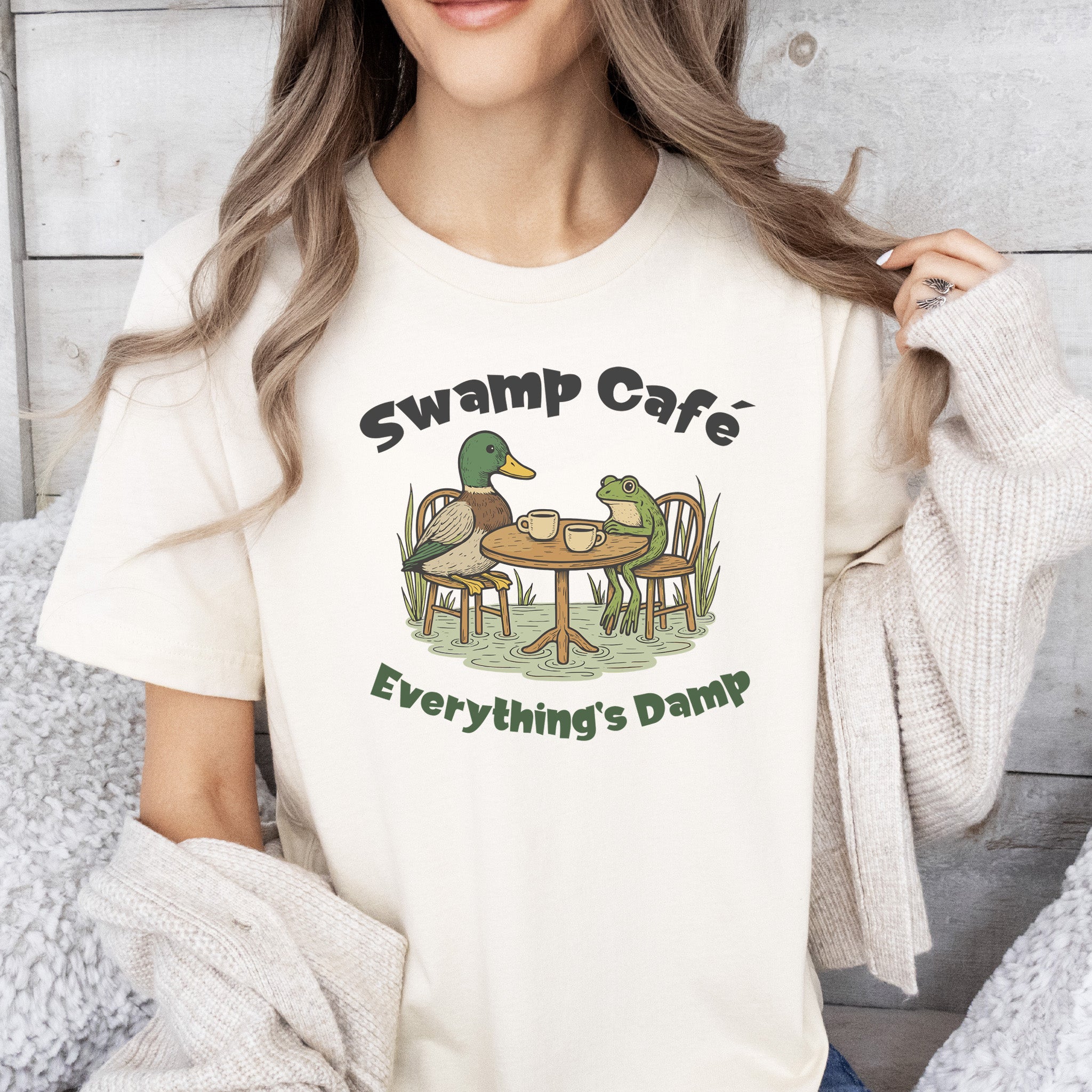 Swamp Café Funny Frog & Duck Coffee T-Shirt – Retro Nature Meme Gift