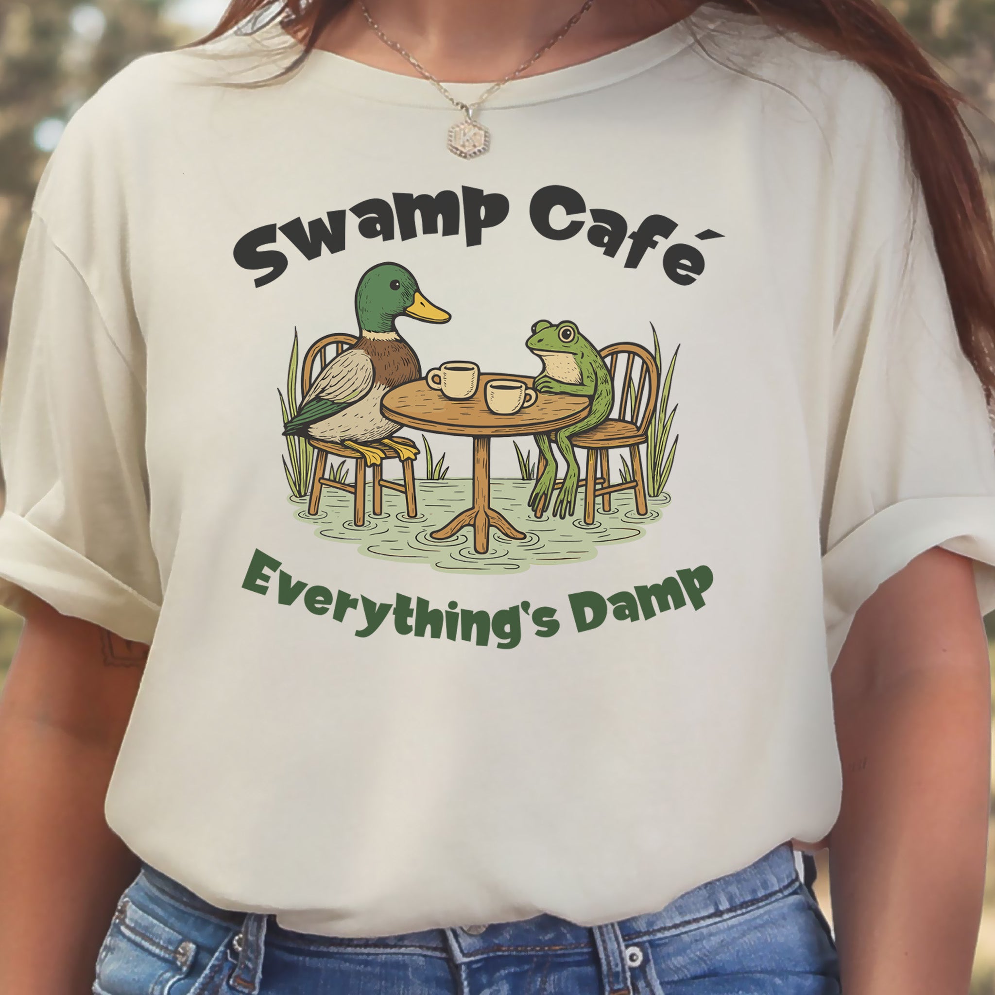 Swamp Café Funny Frog & Duck Coffee T-Shirt – Retro Nature Meme Gift