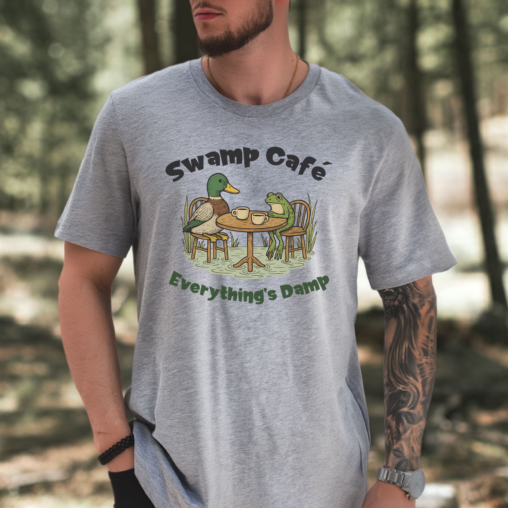 Swamp Café Funny Frog & Duck Coffee T-Shirt – Retro Nature Meme Gift