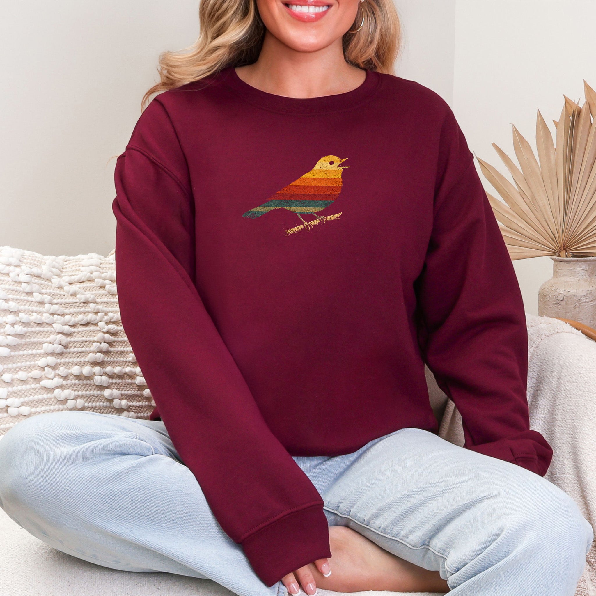 Vintage Rainbow Bird Retro Minimalist Birdwatcher Vibes Sweatshirt